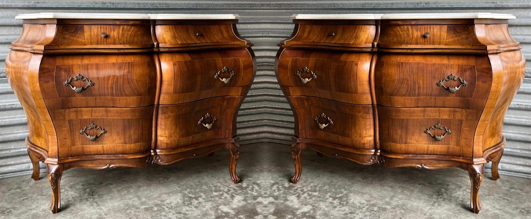 1950S Italian Burl Walnut Inlaid French Louis XV Style Marble Top Chests, Pair In Good Condition In Kennesaw, GA