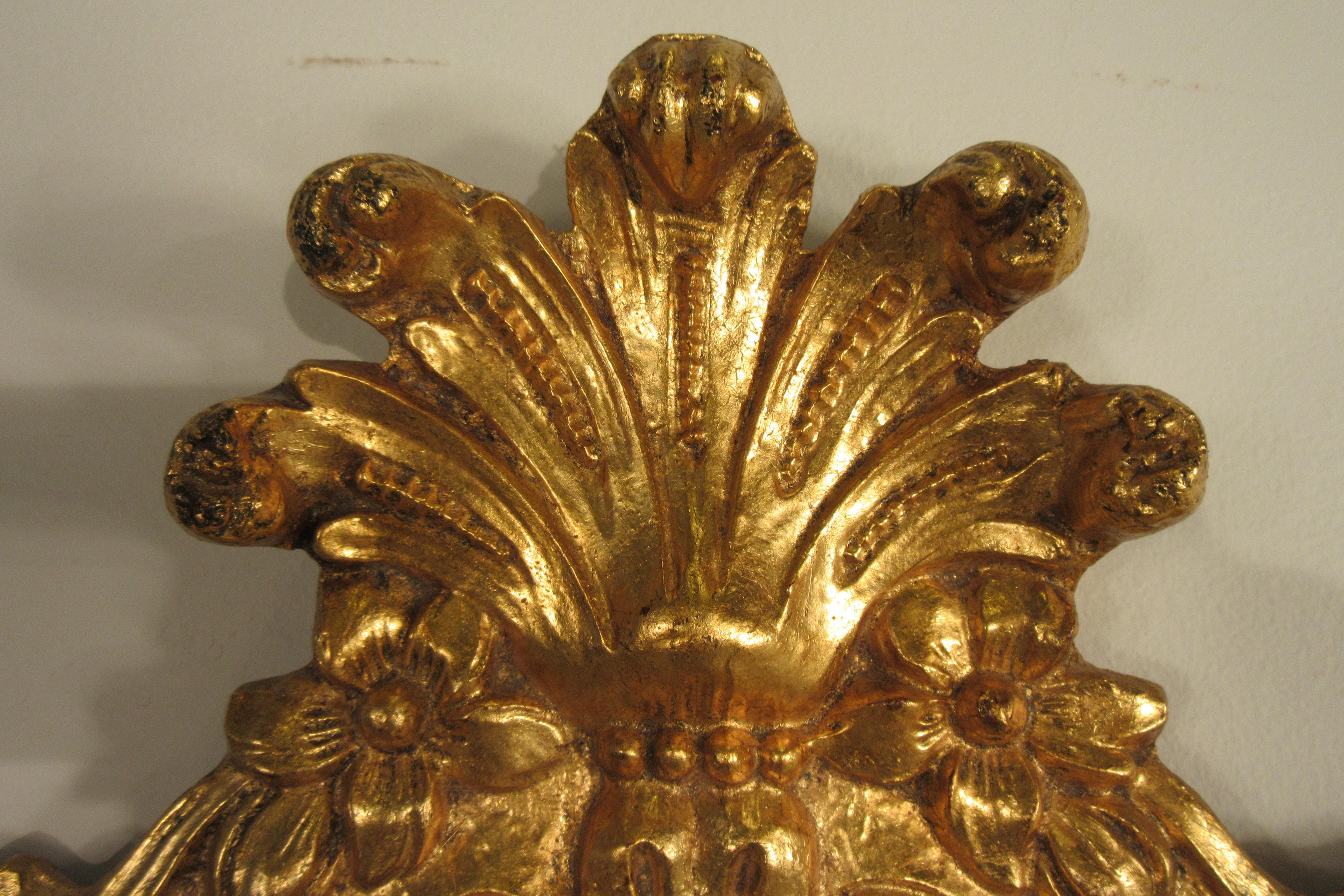 1950s Italian Carved Wood Gilt Mirror In Good Condition In Tarrytown, NY