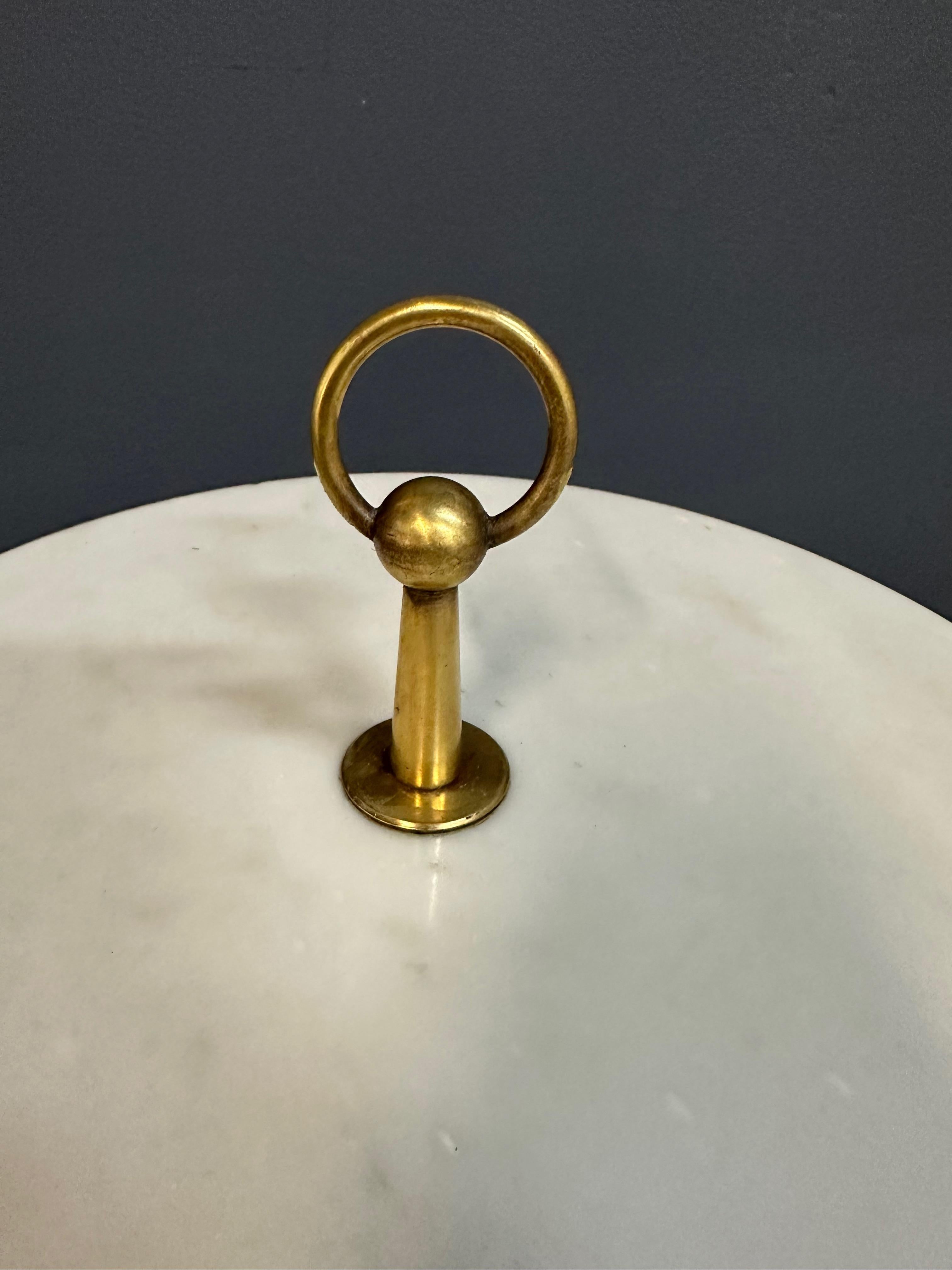 Mesa de bebidas italiana Cesare Lacca de latón y mármol de los años 50 Siglo Medio Latón en venta