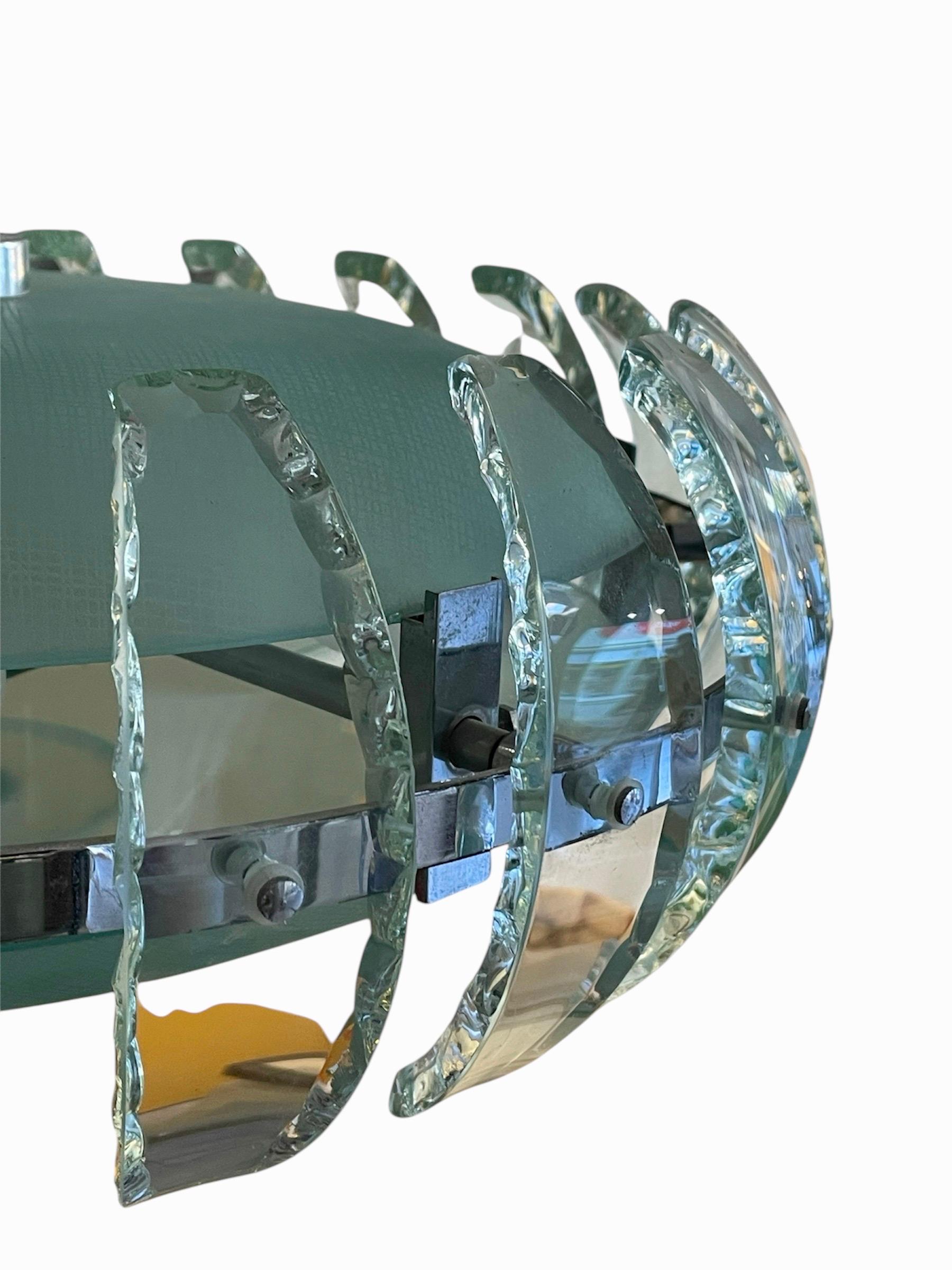 The 1950s Italian Chandelier in the style of Fontana Arte and Pietro Chiesa im Angebot 1