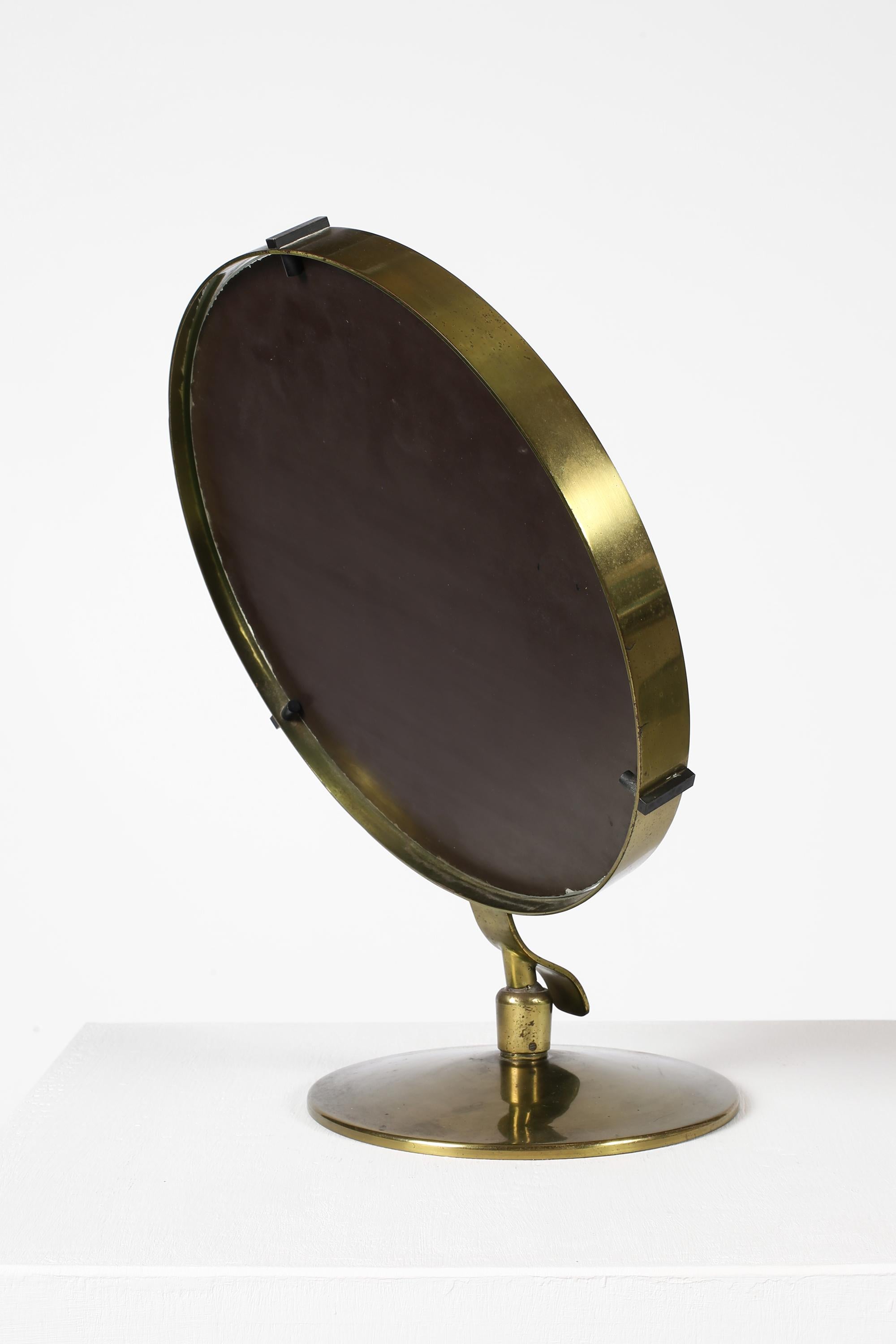 1950s Italian Circular Brass Vanity Table Mirror For Sale 4