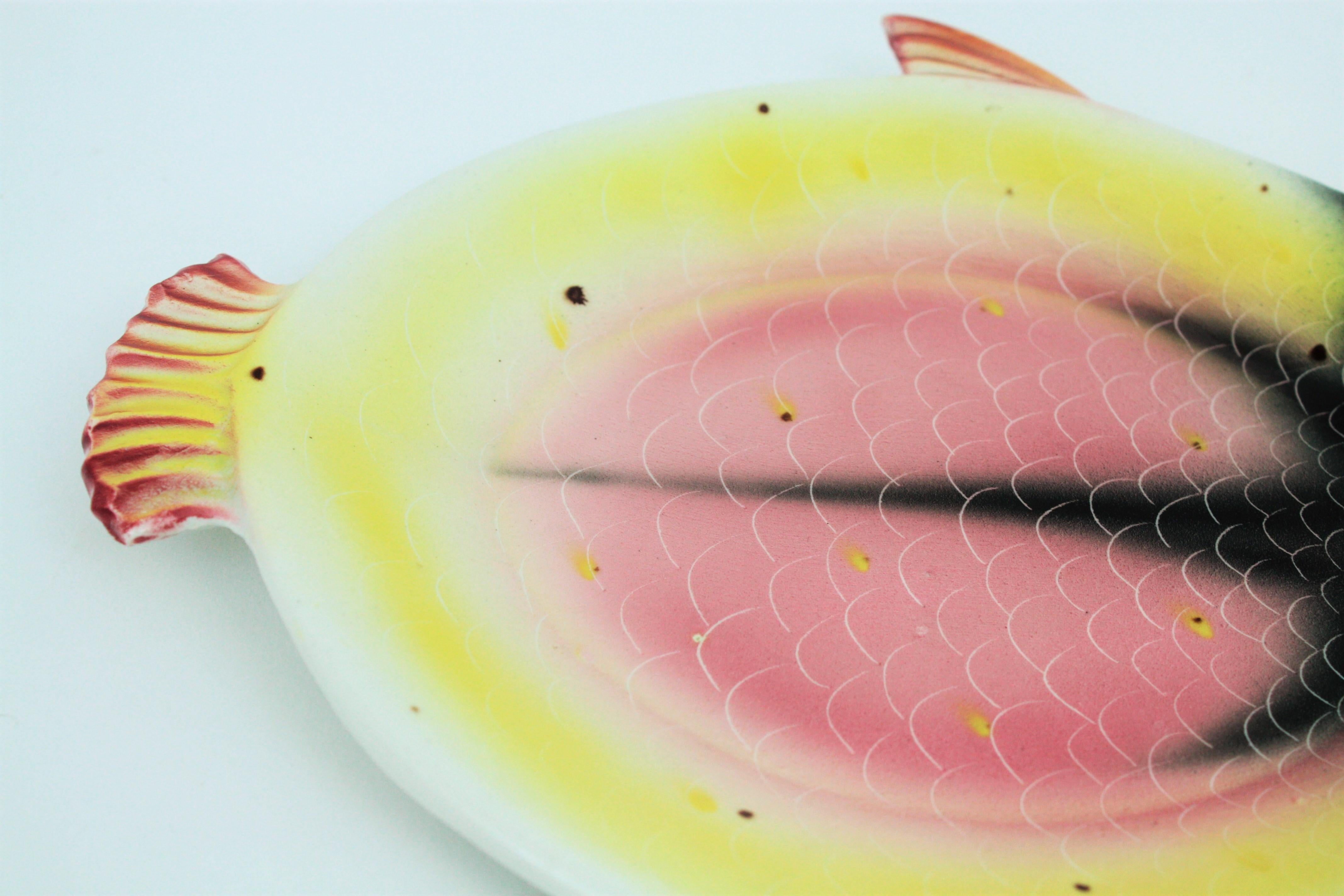 1950s Italian Colorful Pink & Yellow Glazed Ceramic Sole Fish Plate / Vide-Poche 1