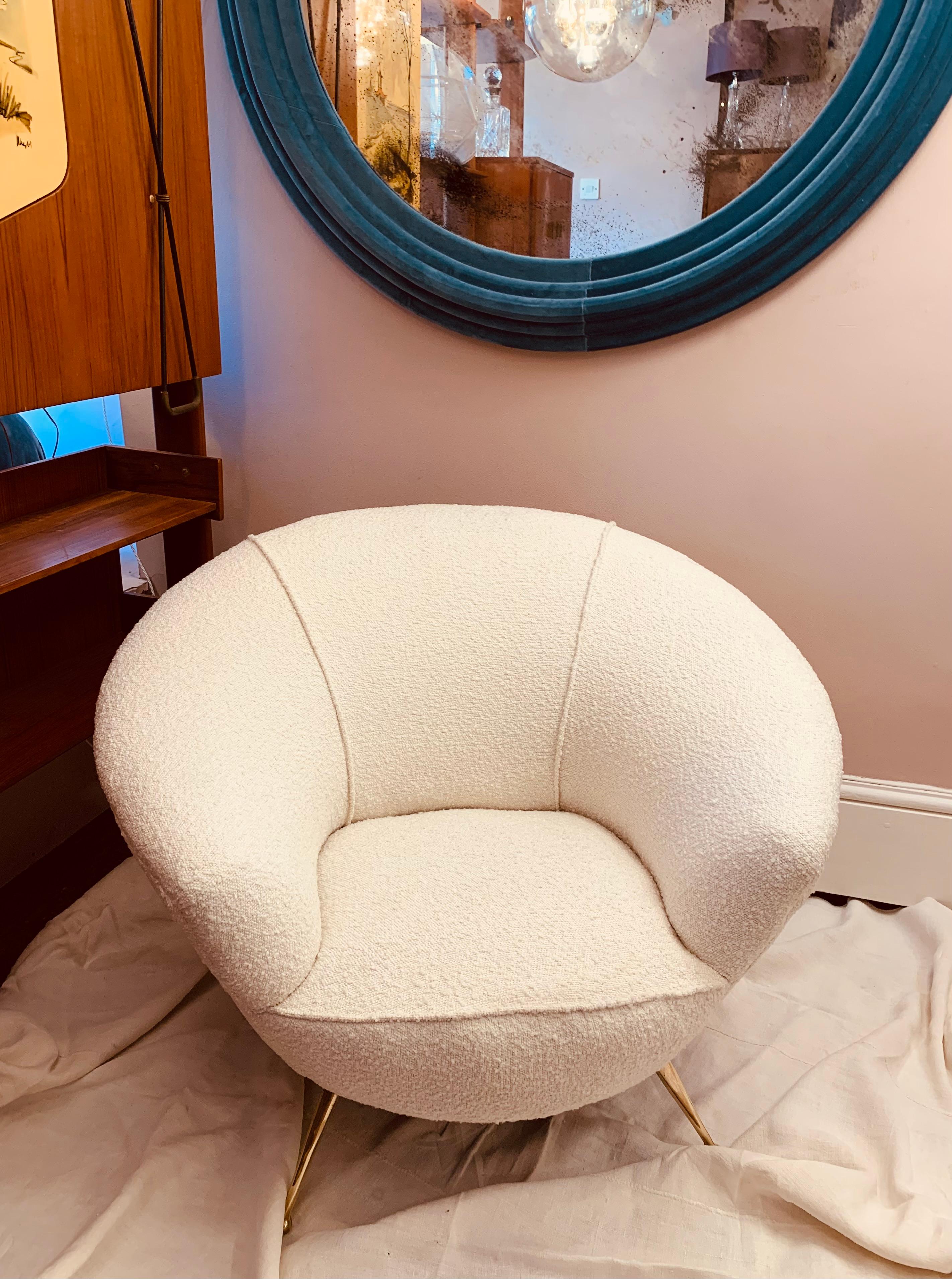 1950s Italian Curved Boucle Armchair with Tapered Splayed Brass Legs Gio Ponti 12