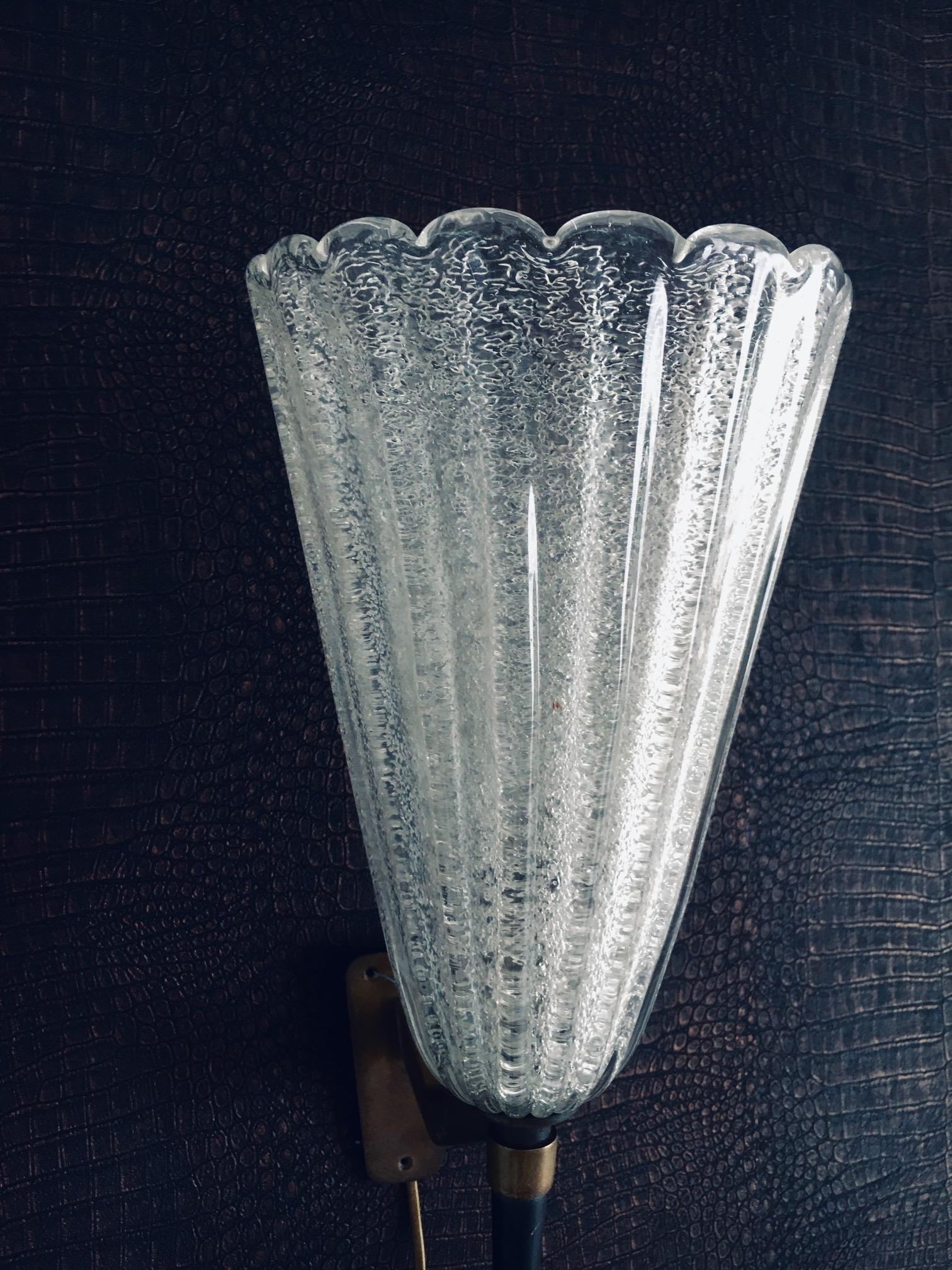 Italienische Design-Wandleuchte aus Kunstglas von Barovier&Toso aus den 1950er Jahren (Messing) im Angebot