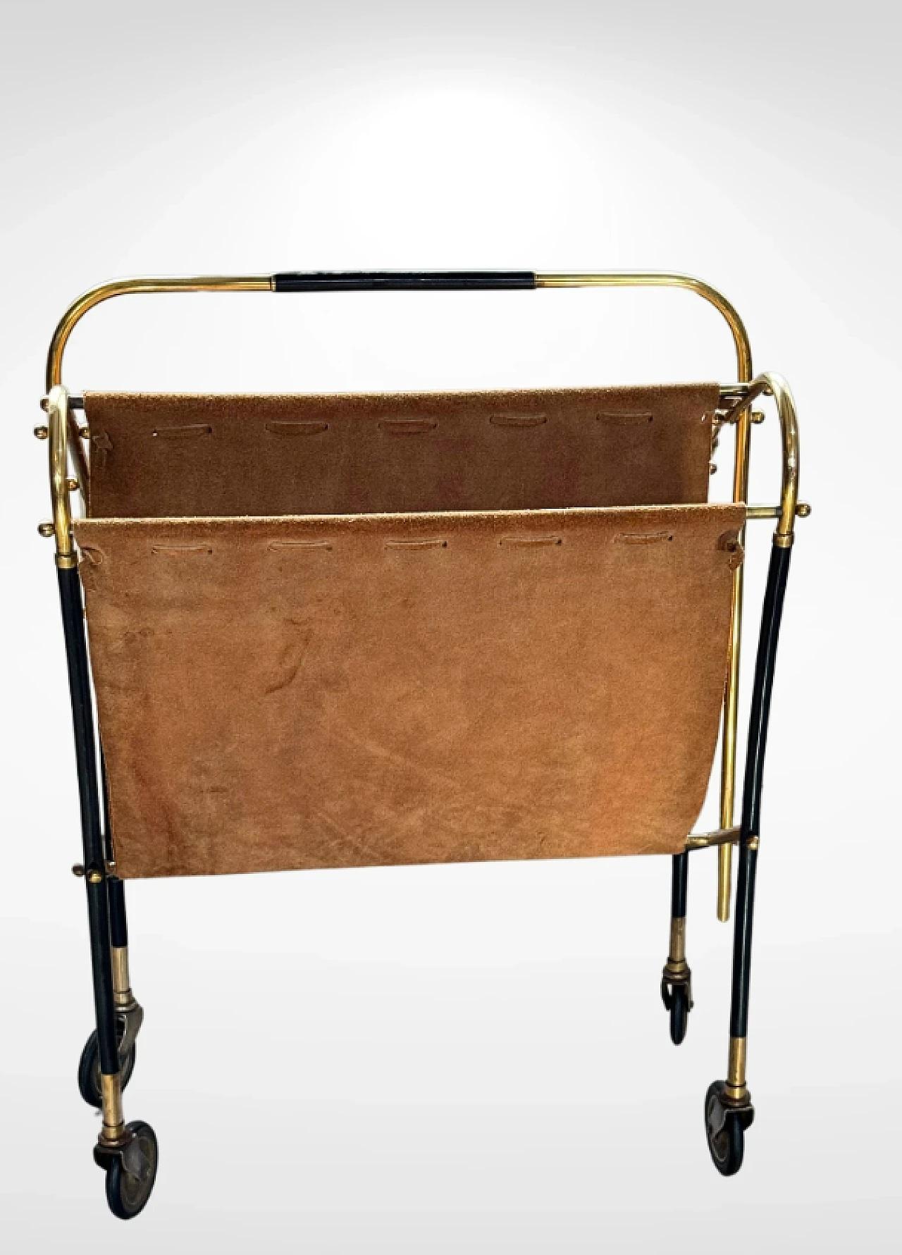 Smaltato Portariviste su ruote in ottone e pelle di design italiano degli anni '50 in vendita