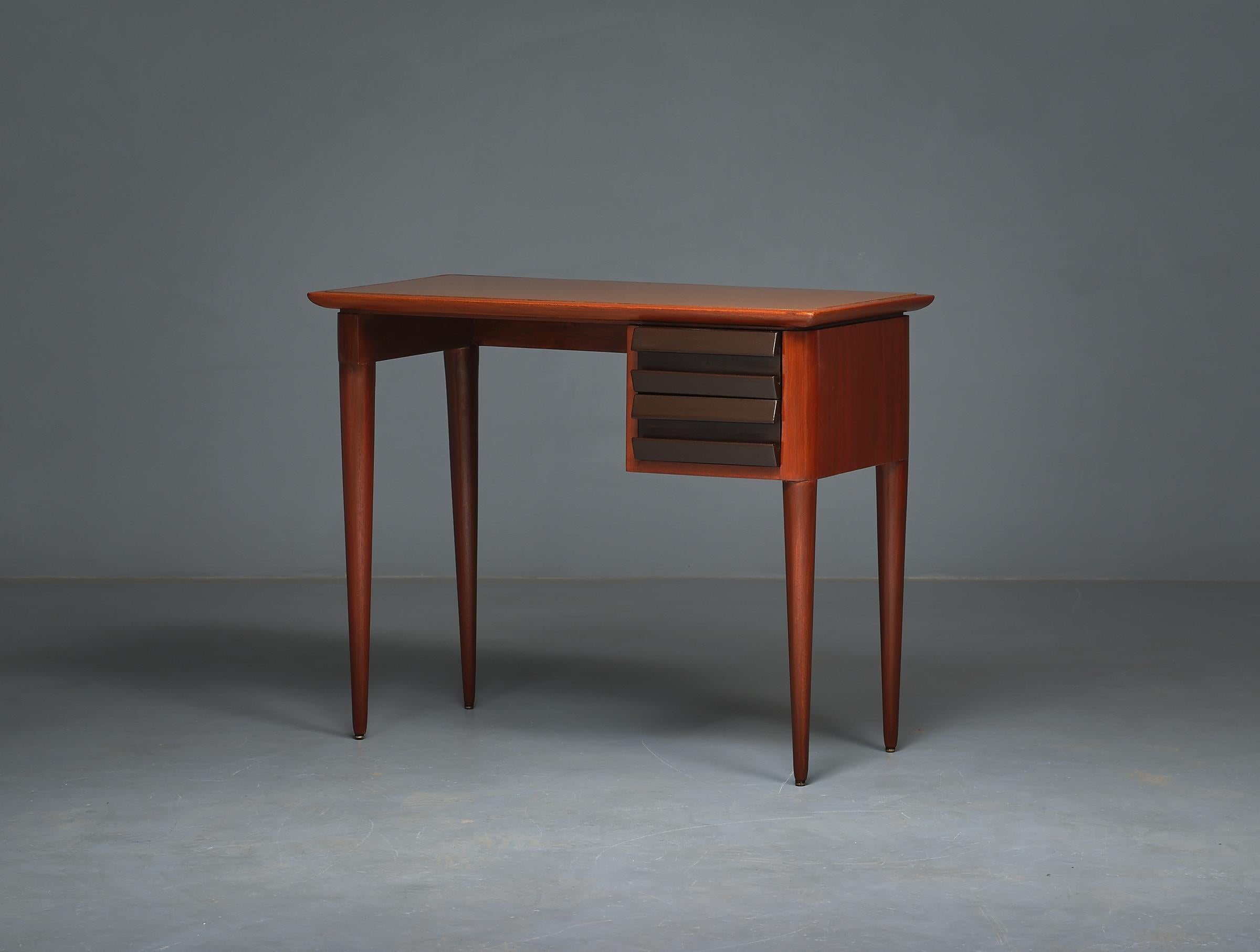 1950s Italian Design Desk by Vittorio Dassi - Exquisite, Elegant, and Restored 4
