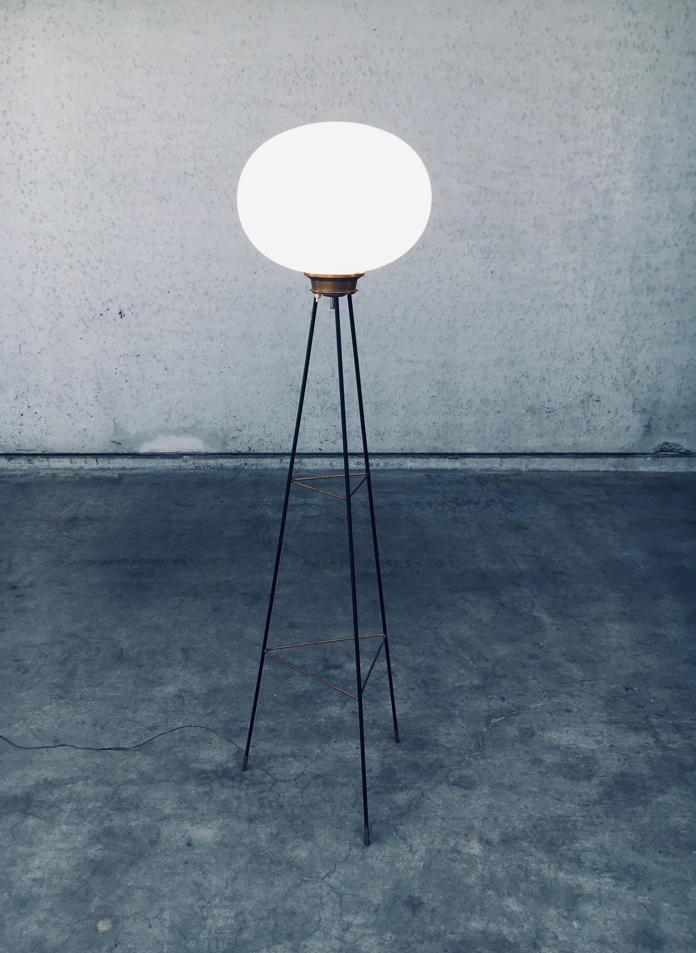 Mid-20th Century 1950's Italian Design Opaline Tripod Floor Lamp For Sale