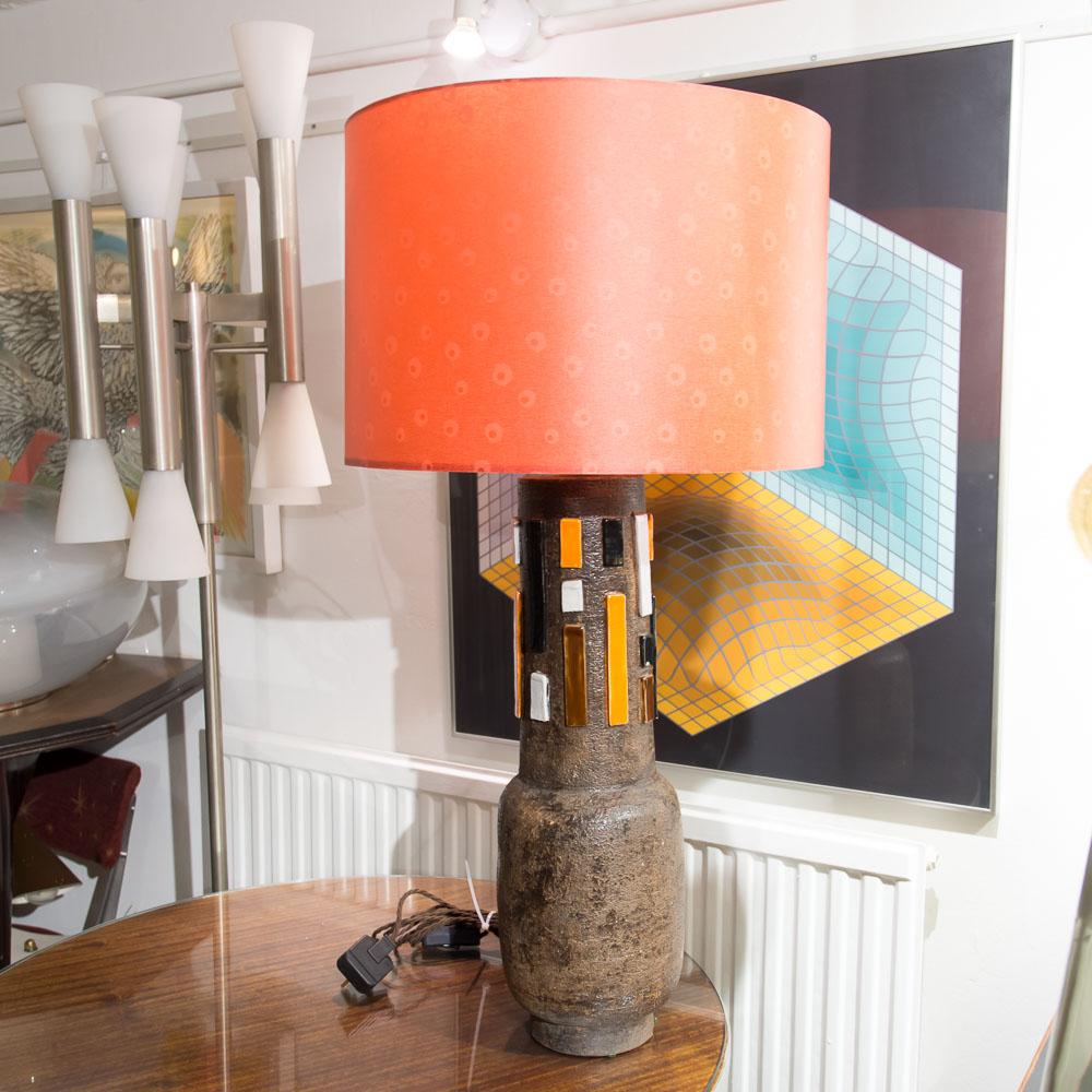 Mid-20th Century 1950s Italian Design Terra Orange and White Studio Ceramic Lamp by Aldo Londi For Sale