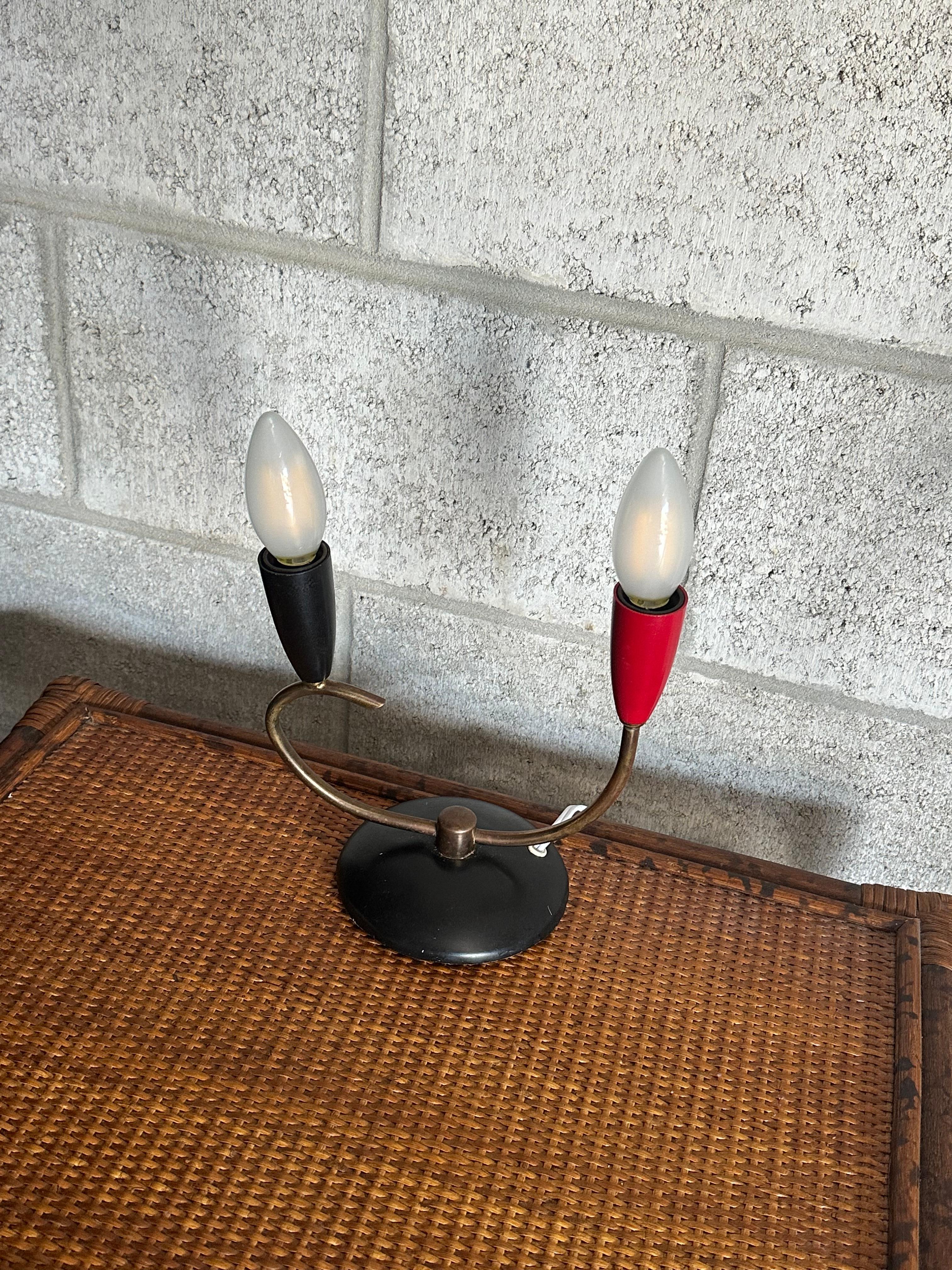 italien 1950s Italian Designer Table Lamp Attr. À Stilux en vente