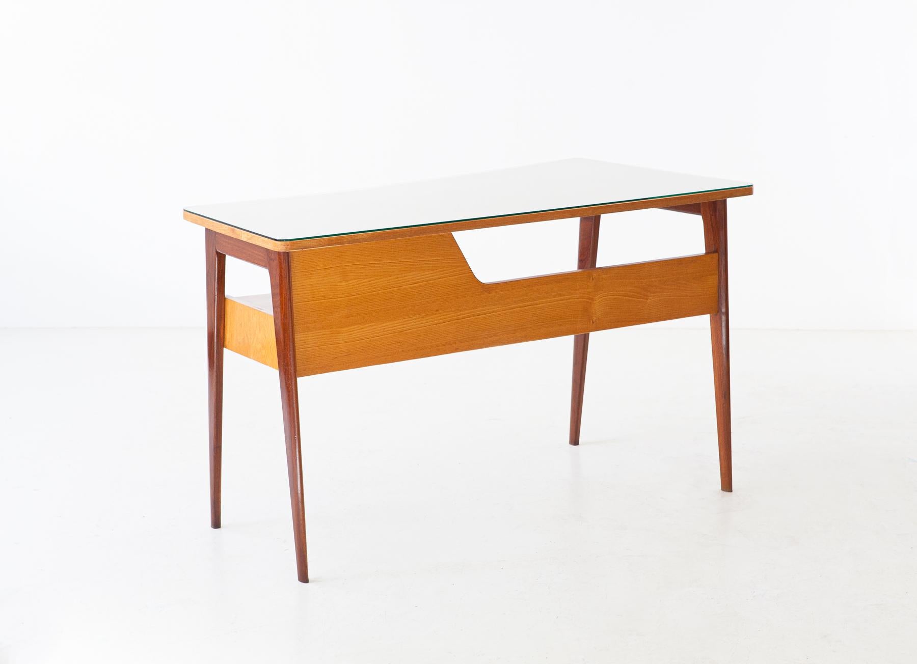 1950s Italian Desk Table in Mahogany and Oakwood with Glass Top 3