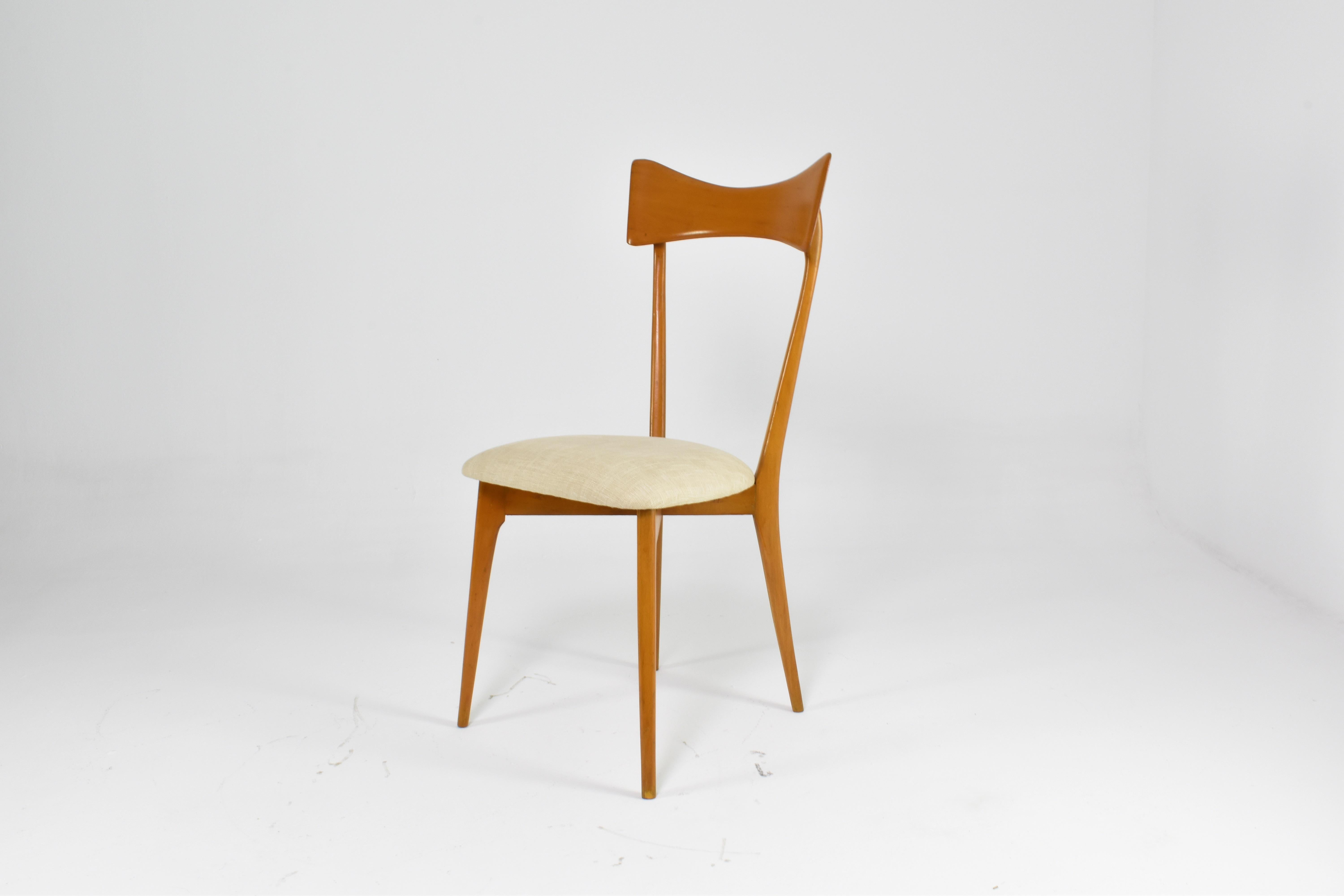 Italienische Esszimmerstühle aus den 1950er Jahren von Ico und Luisa Parisi für Ariberto Colombo (Moderne der Mitte des Jahrhunderts) im Angebot