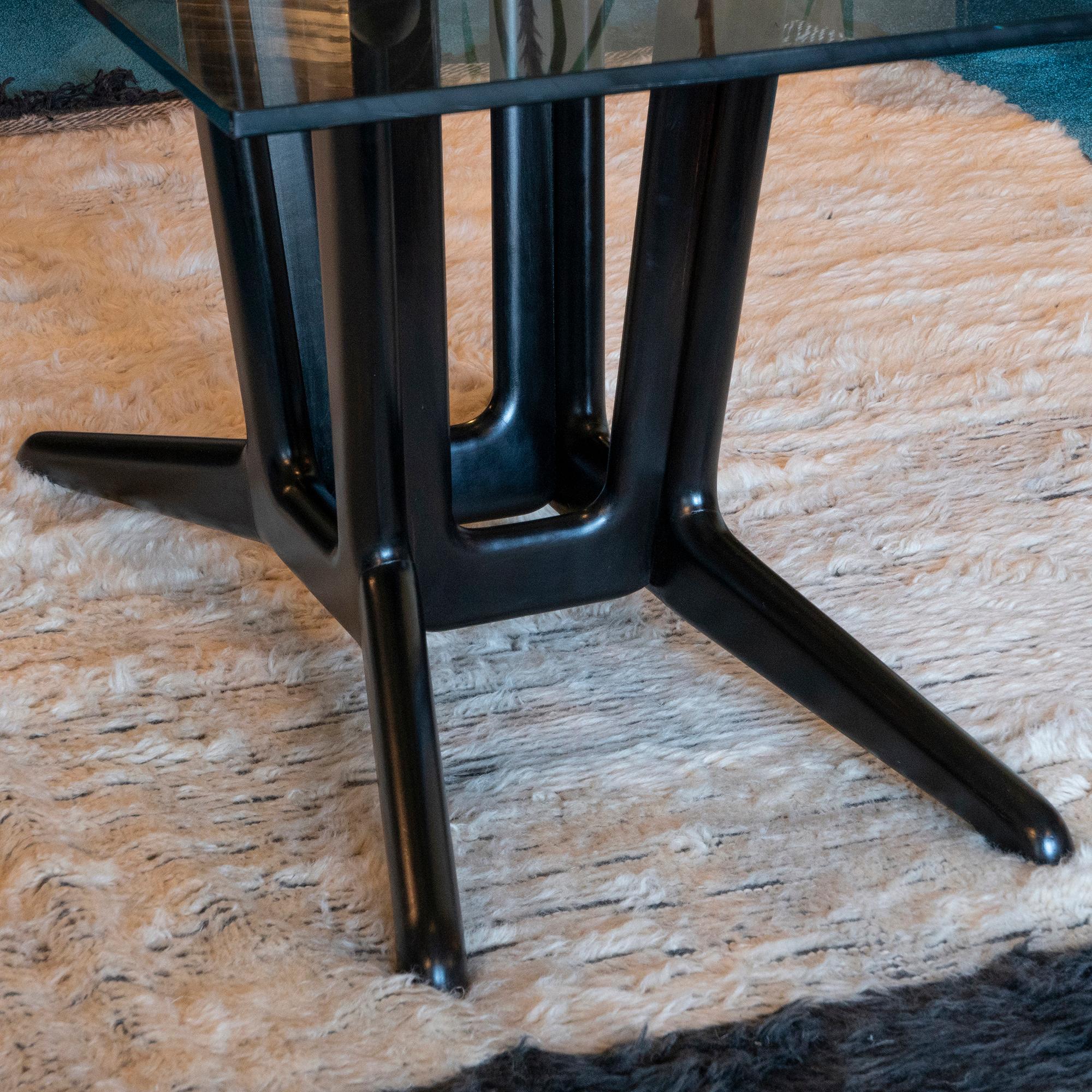 Mid-20th Century 1950s Italian Ebonized Cherry Wood Dining Table in the Style of Carlo Mollino