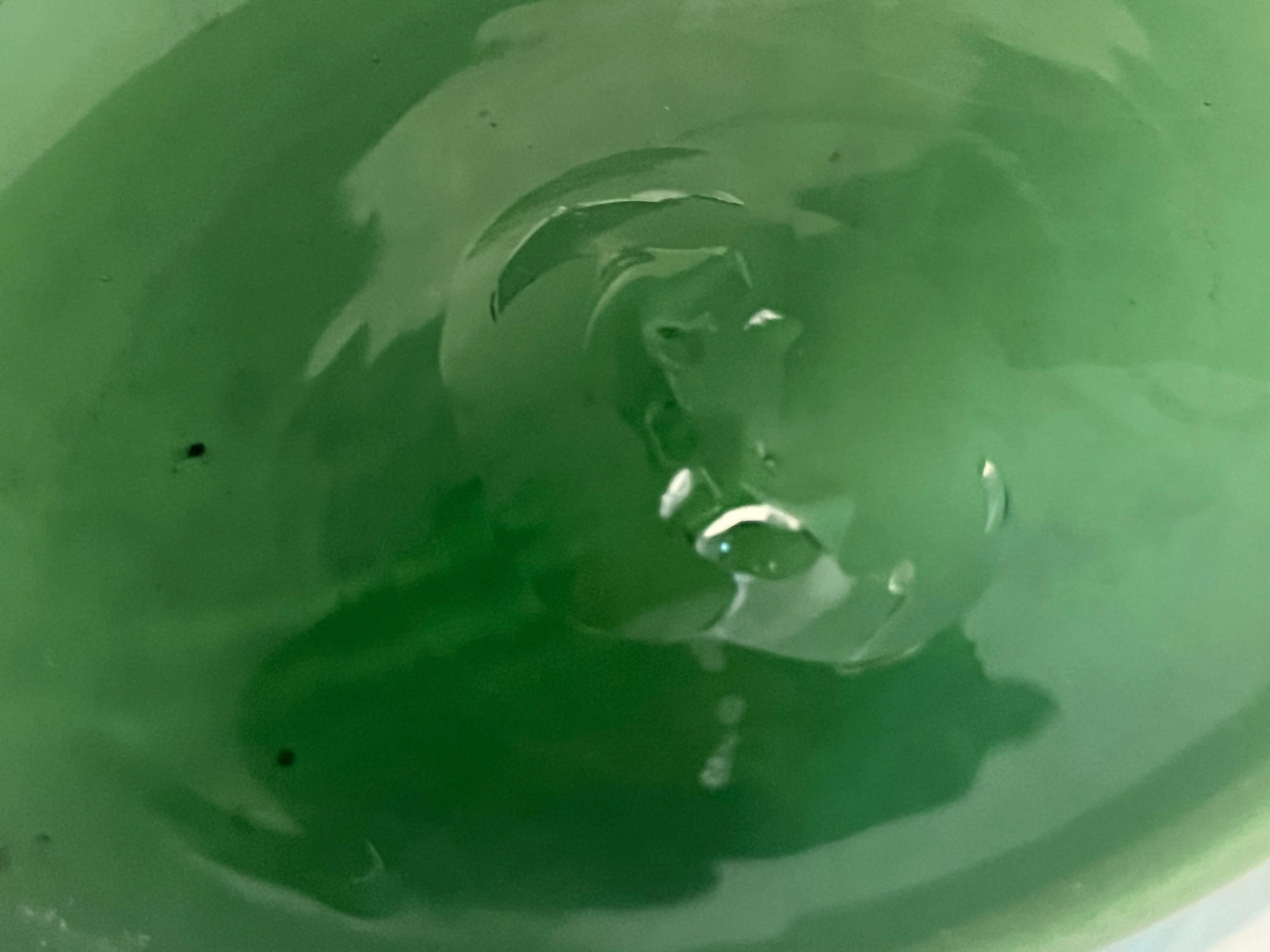 20ième siècle Carafe à décanter en verre Empoli d'Italie des années 50 - Modernité du milieu du siècle dernier en vente