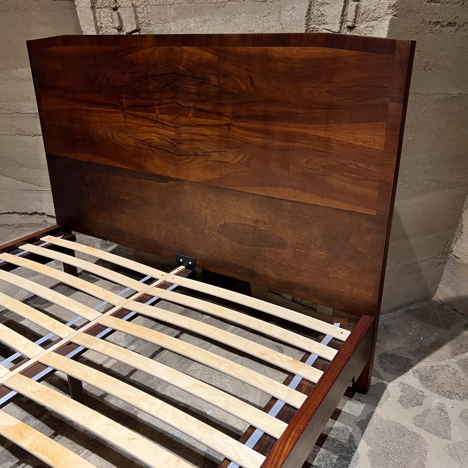 1950s Italian Exotic Wood Queen Bed Style Osvaldo Borsani For Sale 1