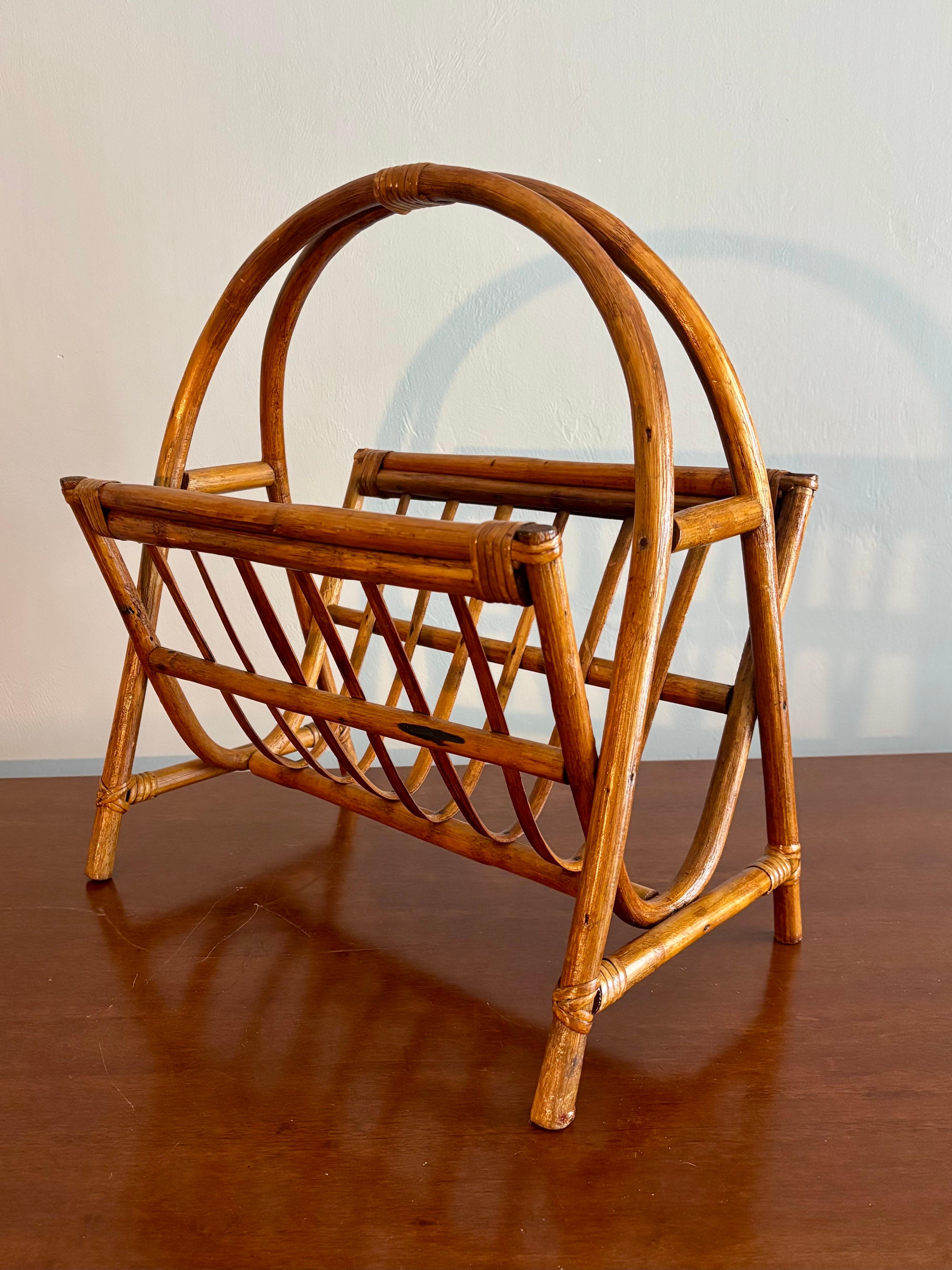 Bambou Porte-revues en bambou et rotin, style Franco Albini, Italie, Riviera française, années 1950 en vente