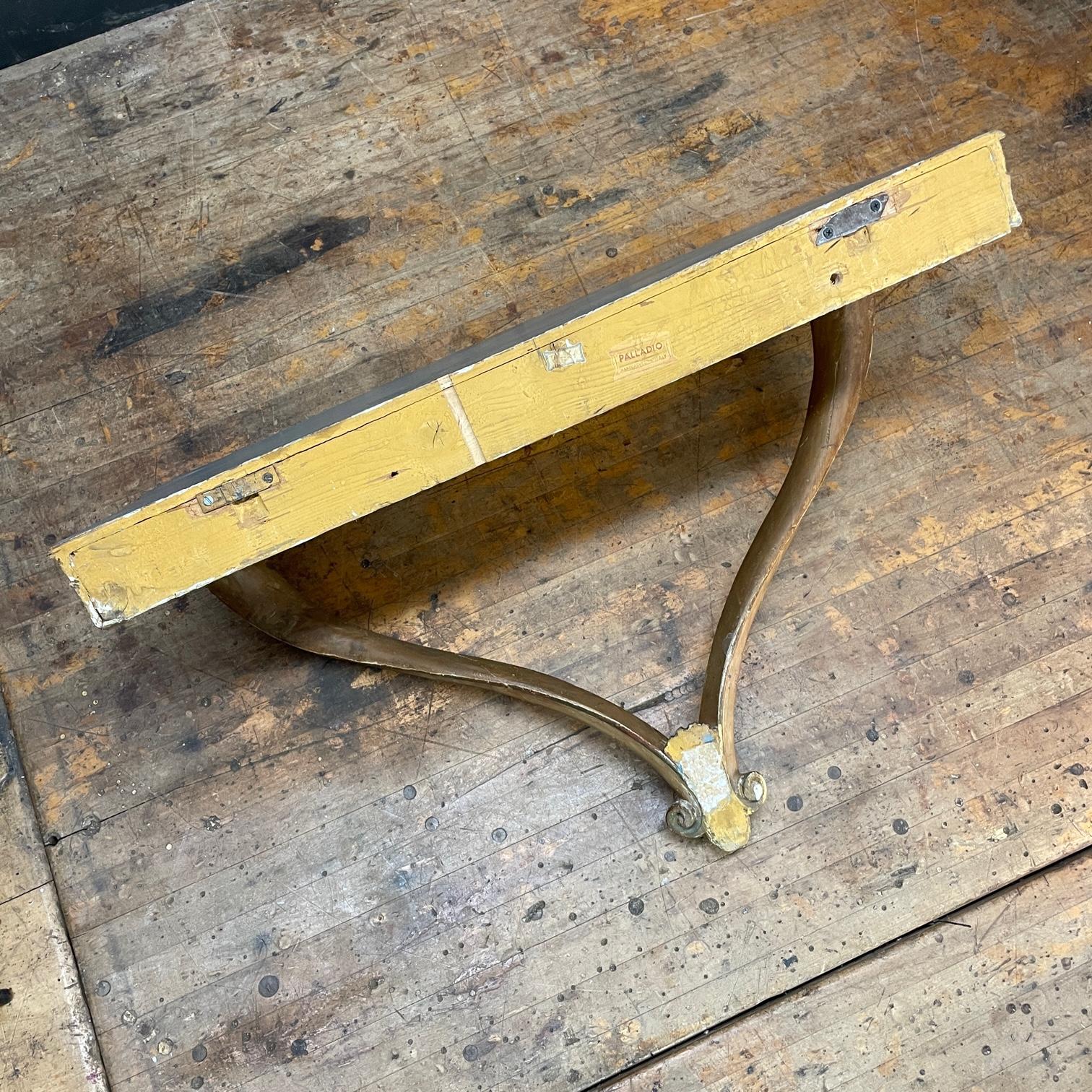 1950s Italian Gilt Florentine Wall Console Entryway Table Shelf Mid-Century In Distressed Condition For Sale In Hyattsville, MD