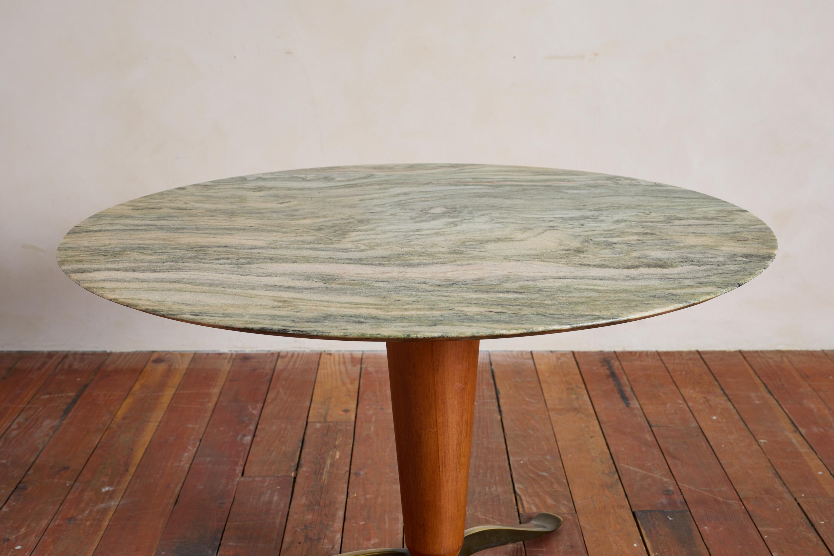 Mesa central de mármol verde italiano de los años 50 en Bueno estado para la venta en Beverly Hills, CA