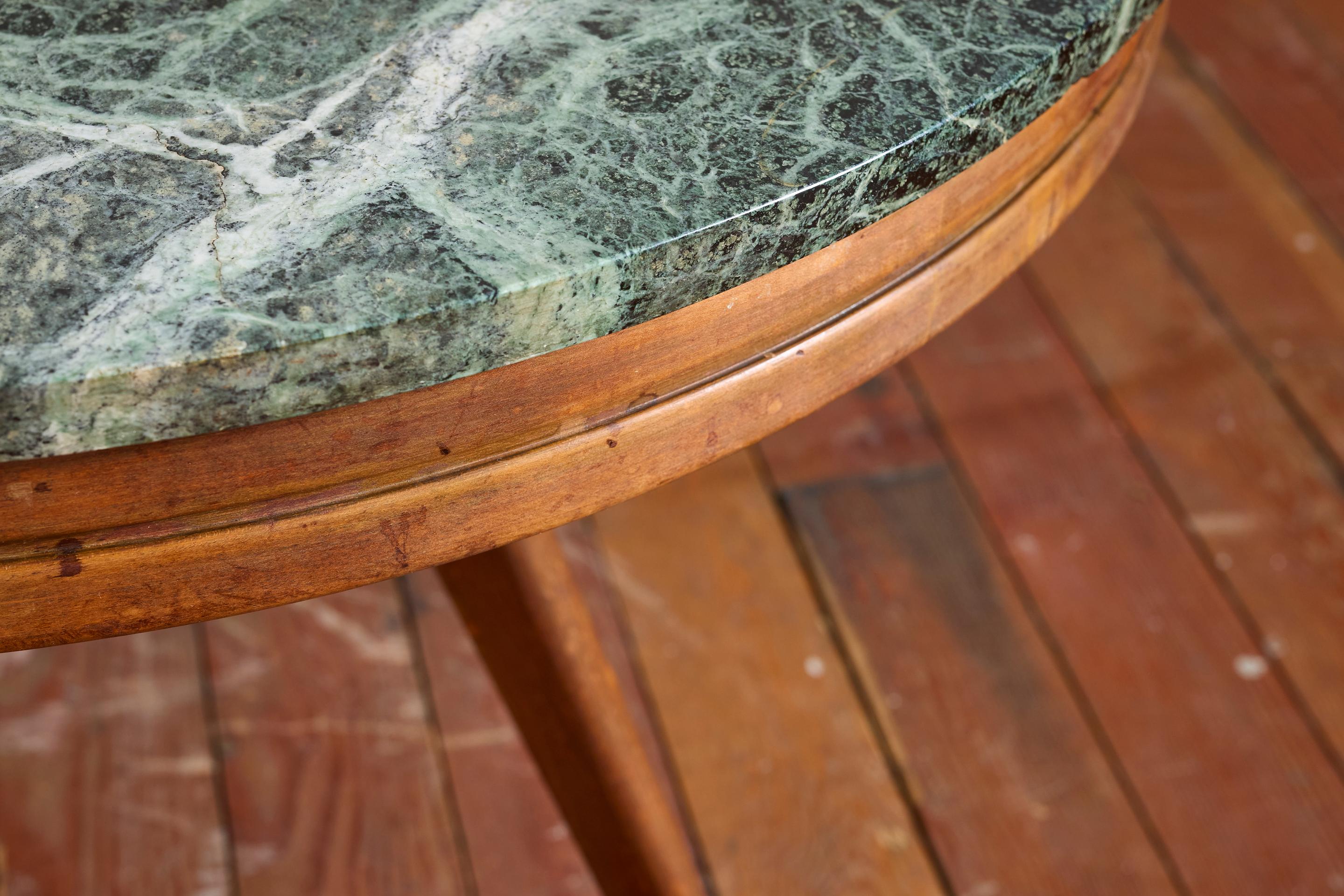 Table italienne en marbre vert des années 1950 en vente 4