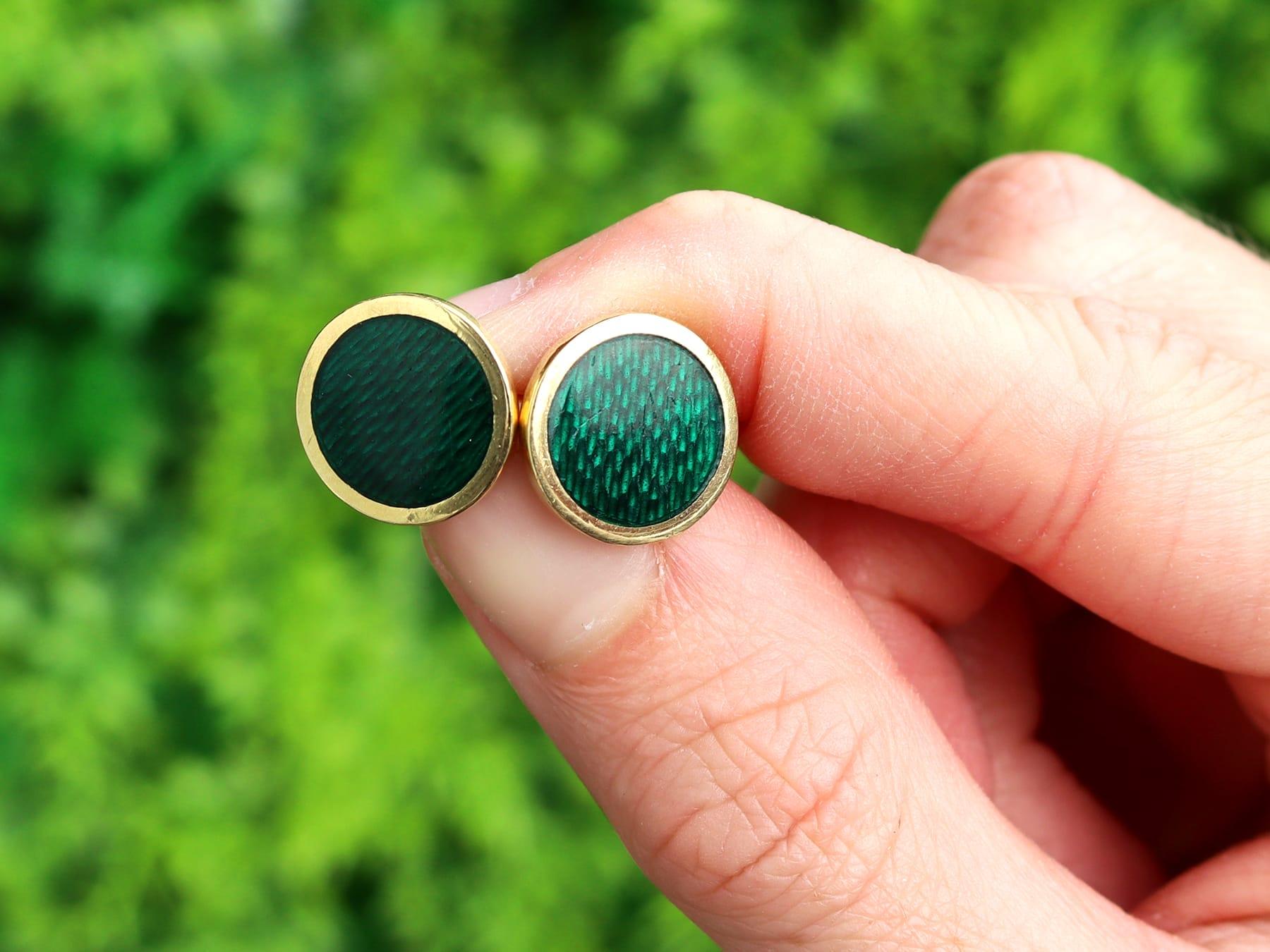 A fine and impressive vintage Italian pair of green guilloché enamel and 18 karat yellow gold cufflinks; part of our diverse vintage jewelry and estate jewelry collections.

These fine and impressive green enamel cufflinks have been crafted in 18k