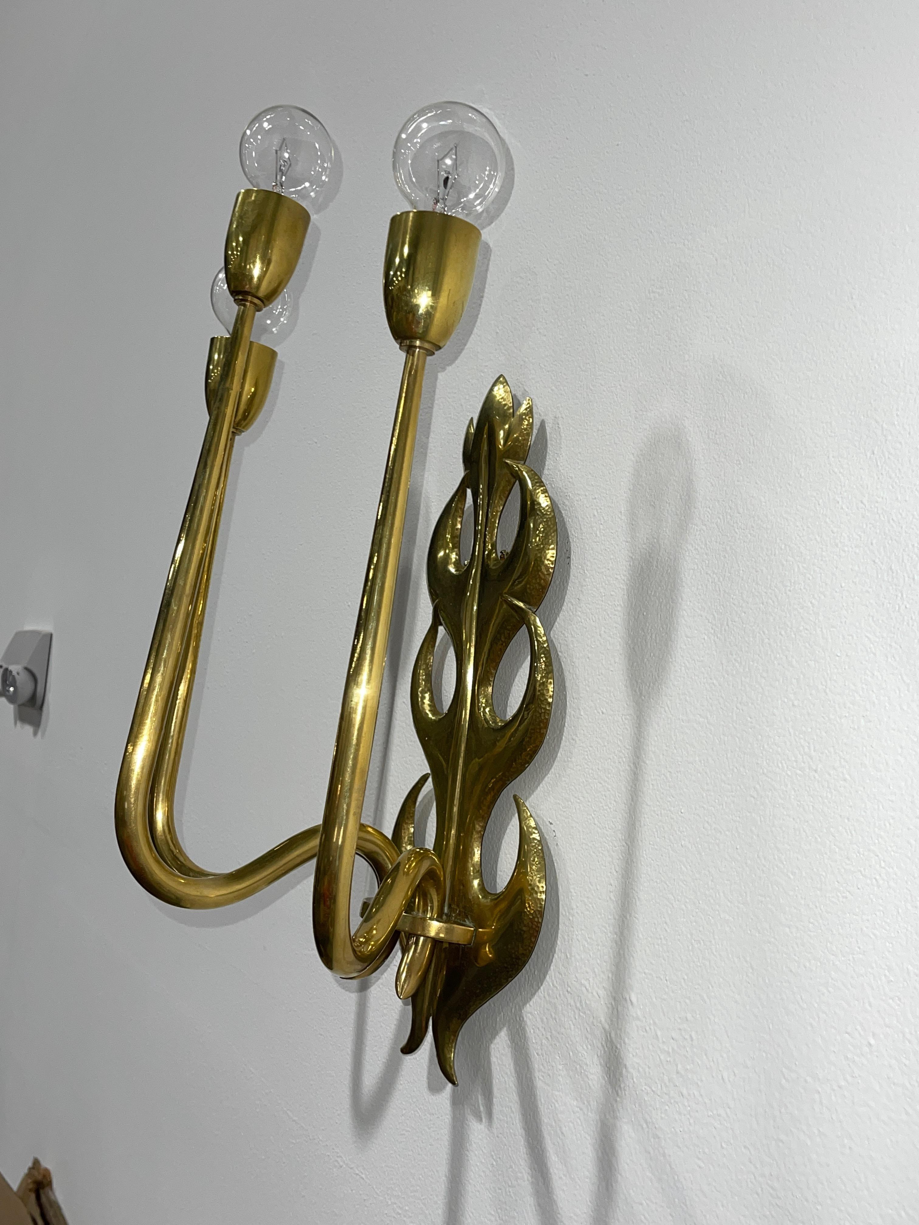1950's Italian Hand Hammered Brass Three Arm Sconce  For Sale 3
