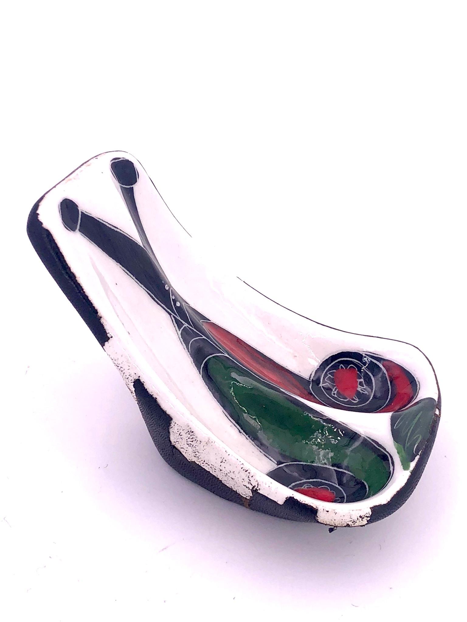 Mid-Century Modern 1950s Italian Hand Painted Ceramic Double Pipe Rest Holder with Leather Back For Sale