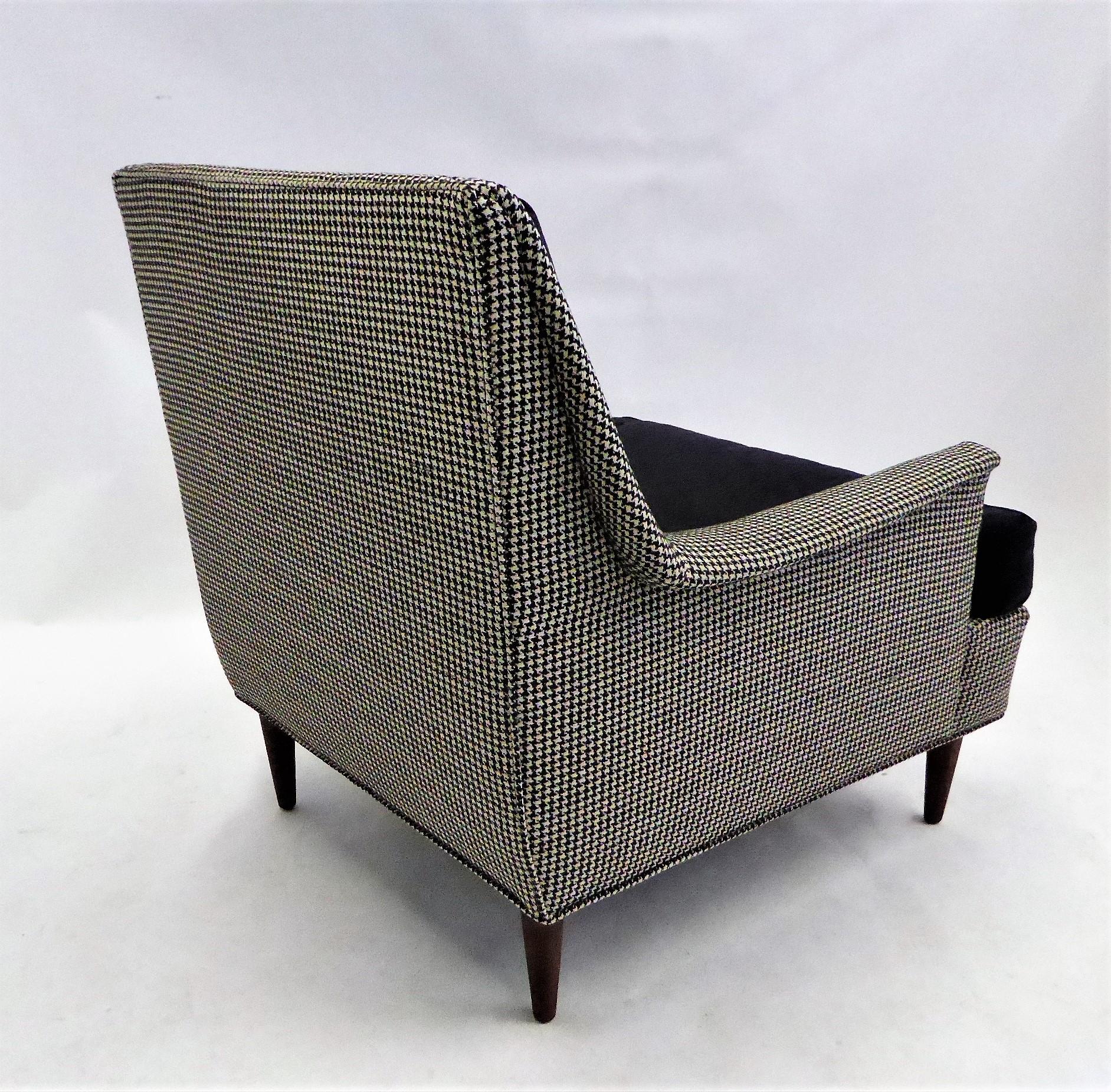 Mid-Century Modern 1950s Italian Inspired Lounge Chair in Black and White Houndstooth Fabric