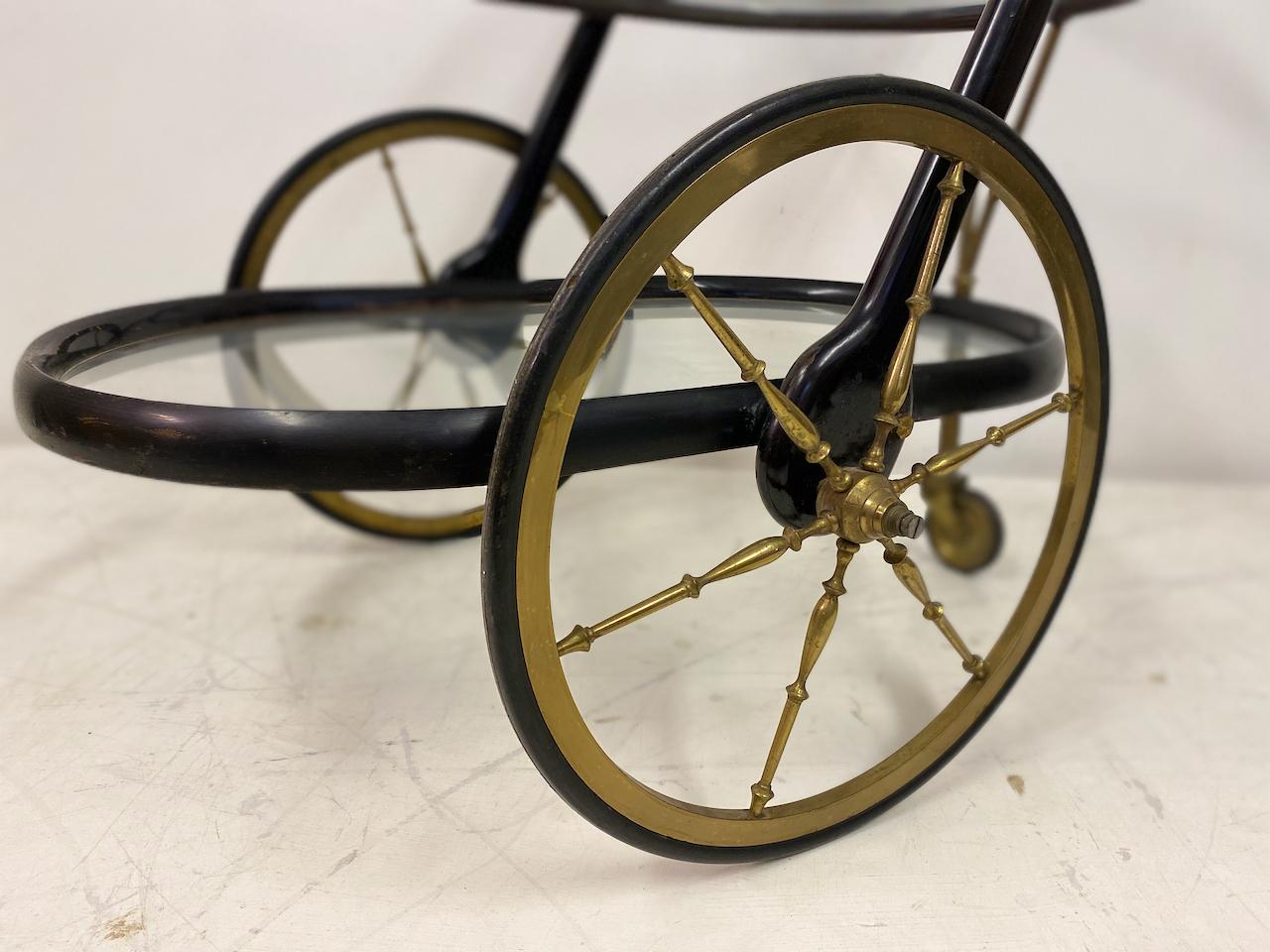 1950s Italian Lacquered Drinks Trolley or Bar Cart In Good Condition For Sale In London, London