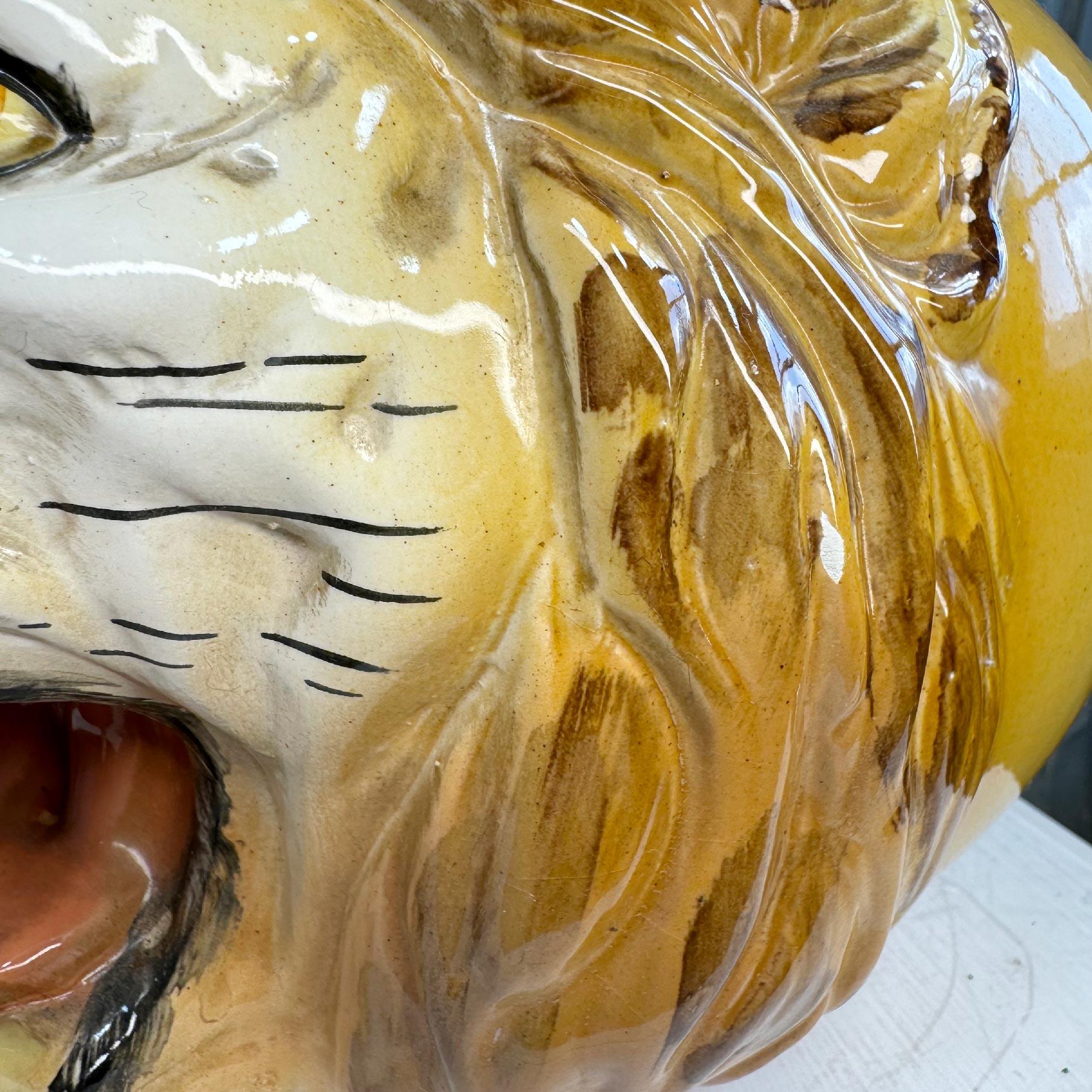 1950er Jahre Italienischer Löwenkopf Pflanzgefäß aus Keramik im Zustand „Gut“ im Angebot in Hastings, GB