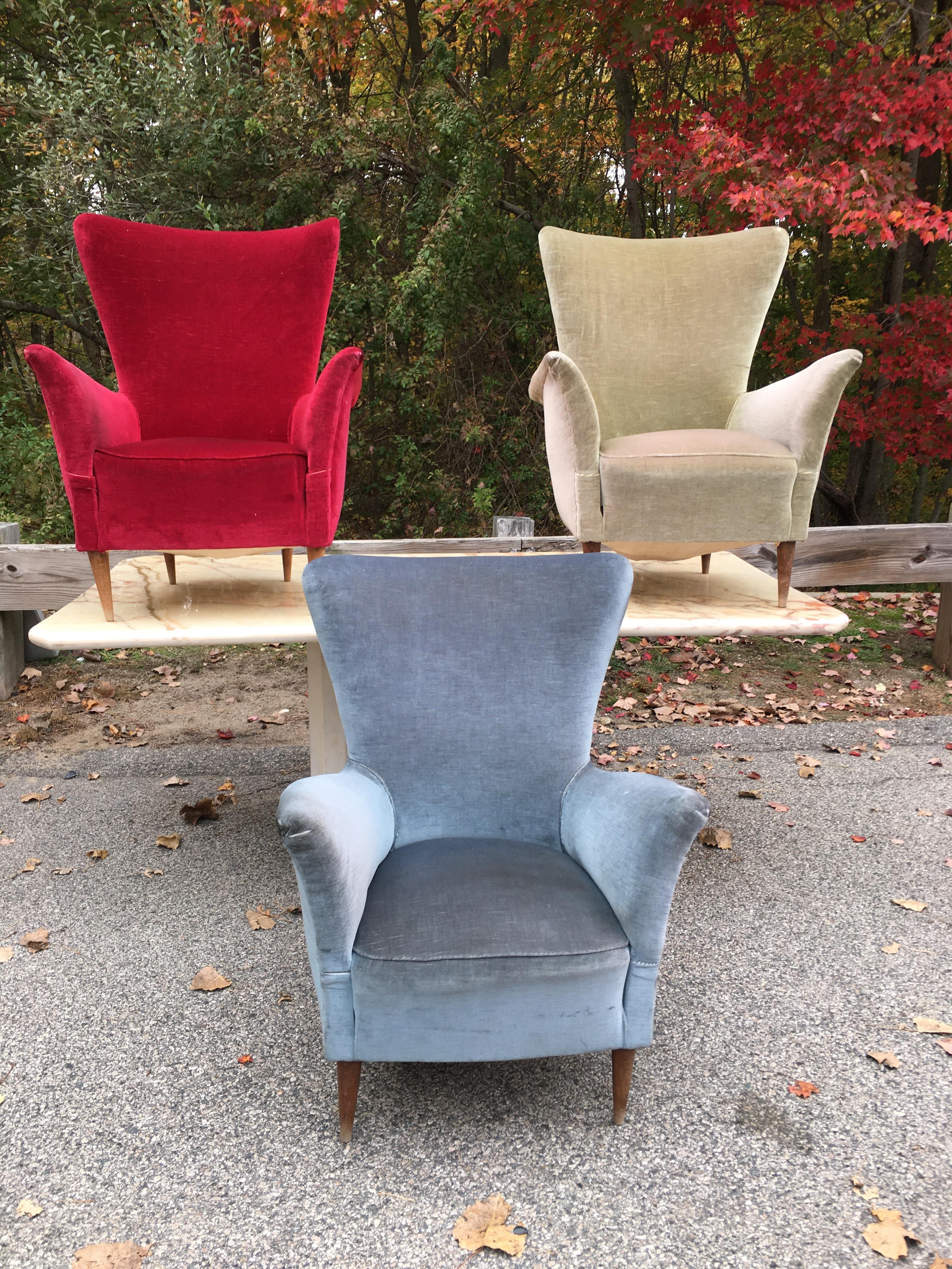 1950s Italian Lounge Chairs for Reupholstering For Sale 9
