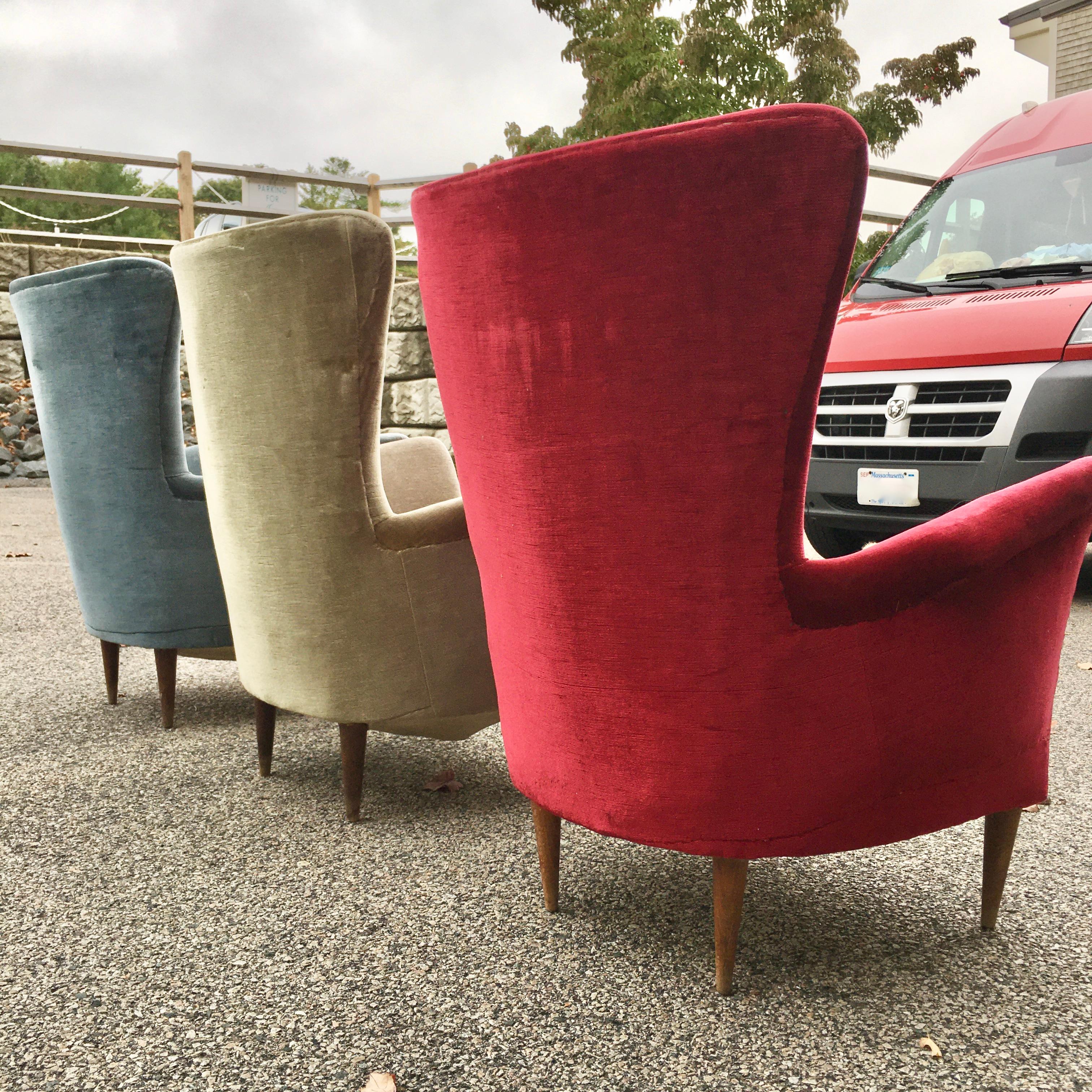 1950s Italian Lounge Chairs for Reupholstering For Sale 1