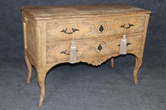 Commode de style Louis XV à pompons, fabriquée en Italie dans les années 1950, à la peinture vieillie