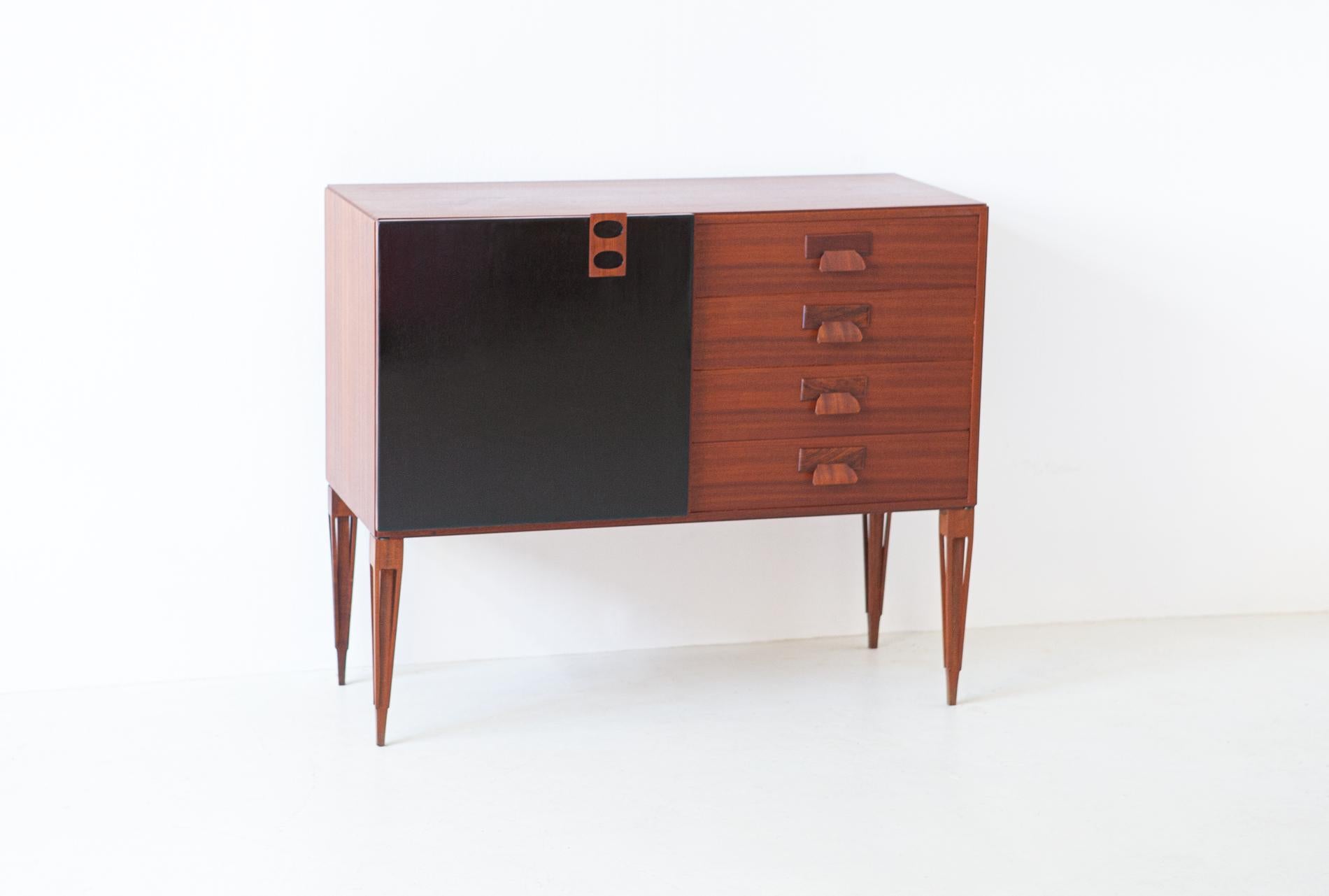 1950s Italian Mahogany Sideboard by Fratelli Proserpio In Good Condition In Rome, IT