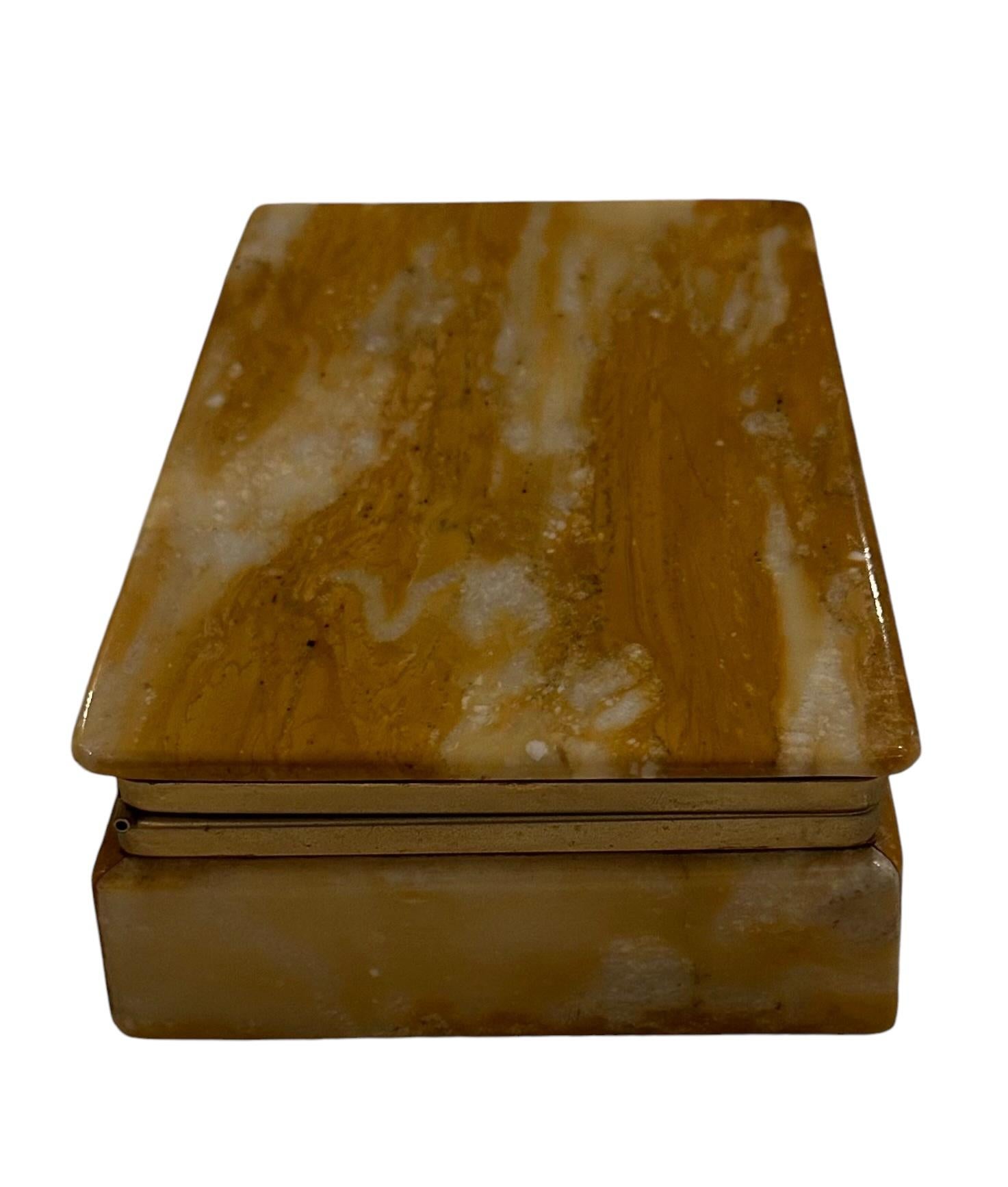 Caja de mármol italiana de los años 1950 Mármol en venta