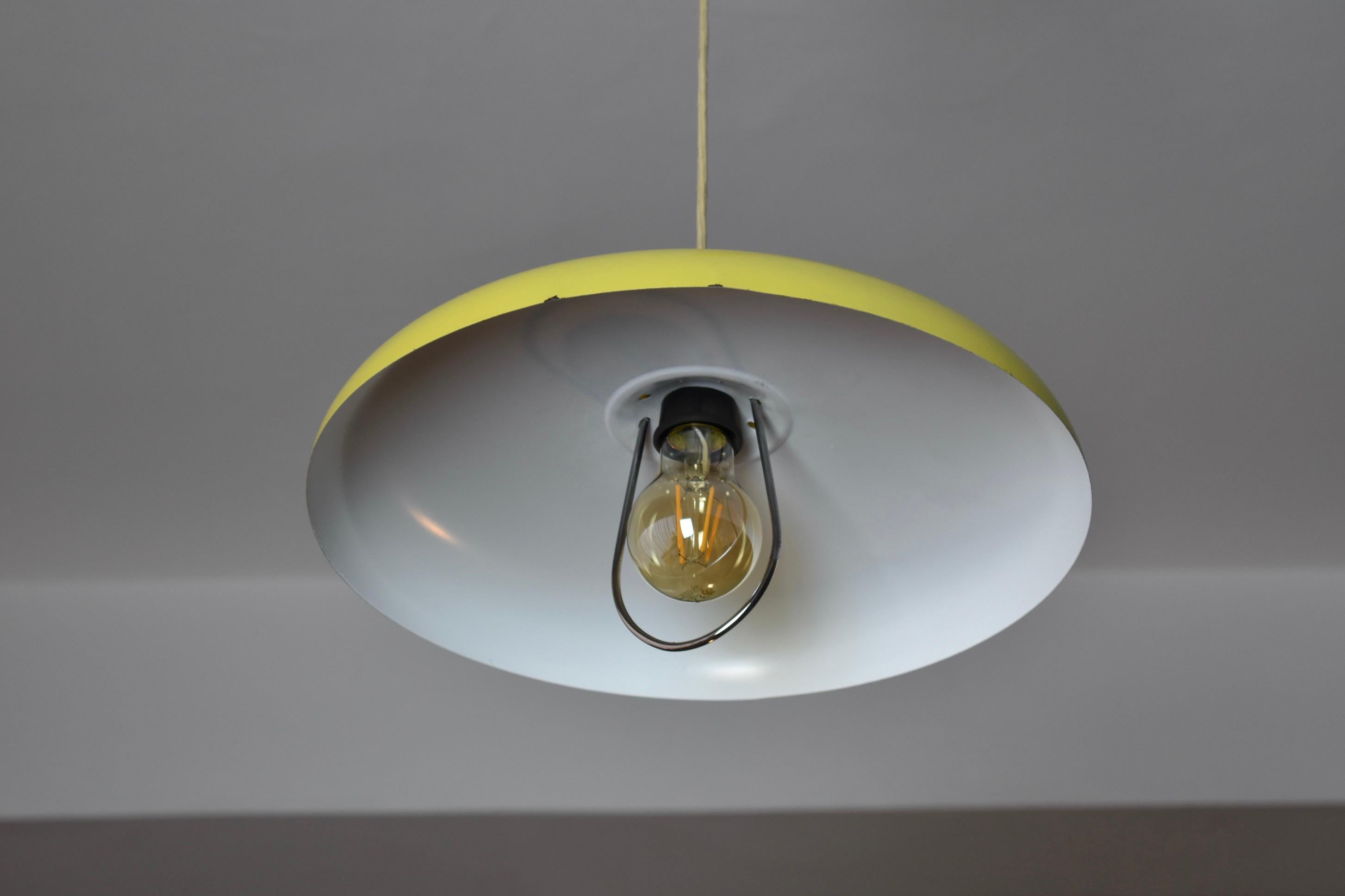Lampe à suspension réglable italienne mi-siècle moderne des années 1950 par Stilux en vente 1