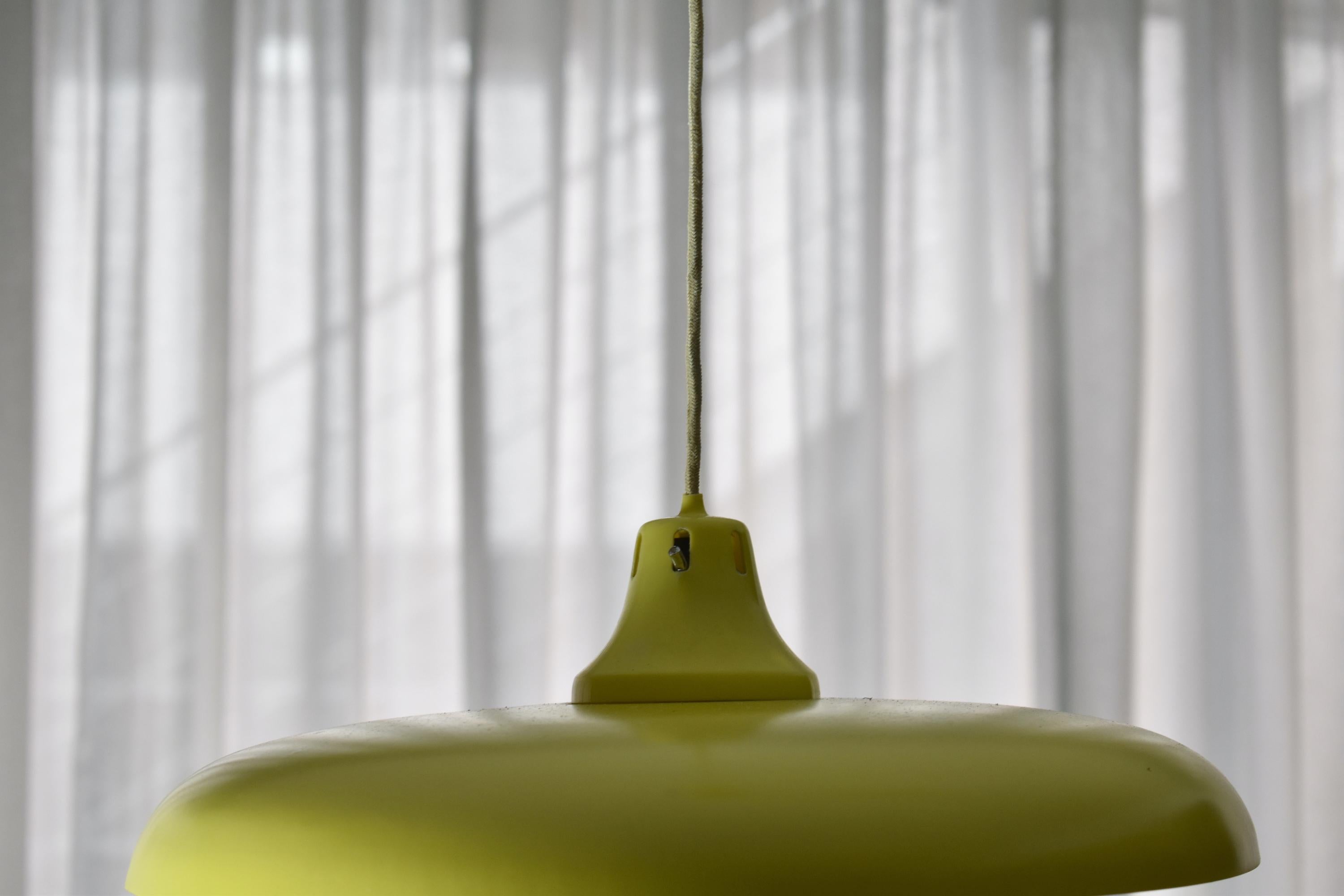 Lampe à suspension réglable italienne mi-siècle moderne des années 1950 par Stilux en vente 4