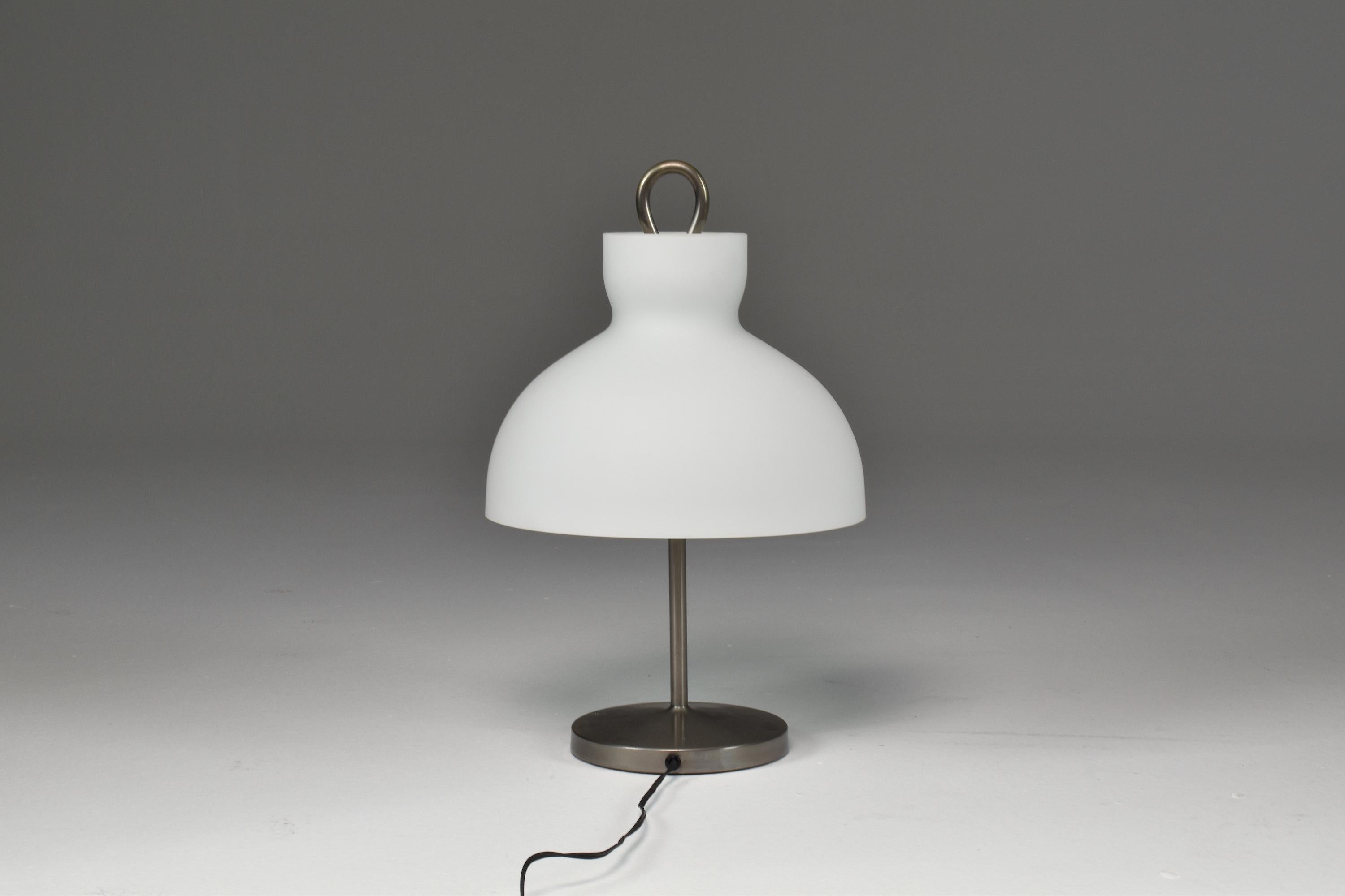 1950's Italian Mid-century Lamp by Ignazio Gardella for Azucena In Good Condition For Sale In Paris, FR