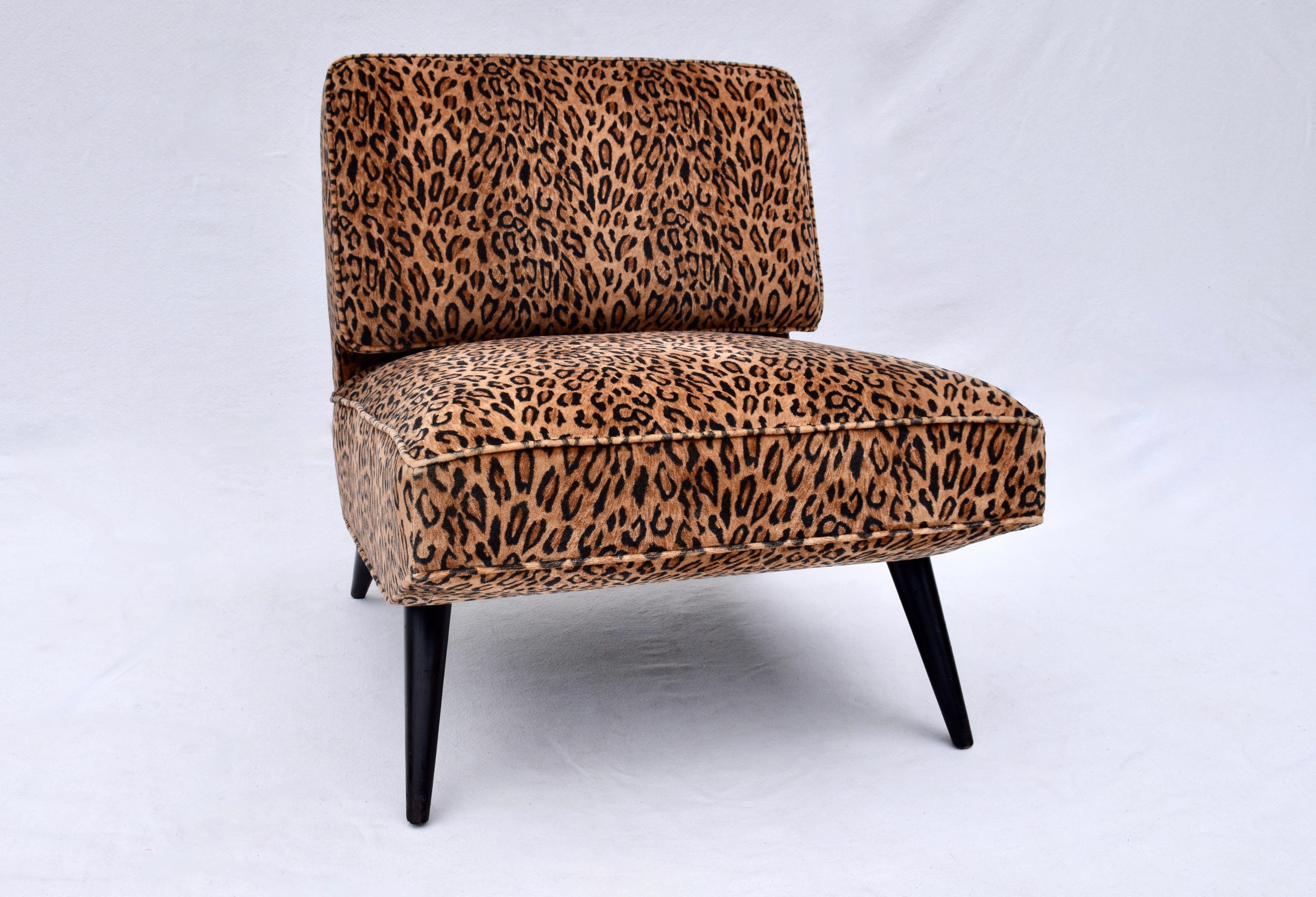 Italienischer Mid Century Modern Lounge Chair aus den 1950er Jahren (Lackiert) im Angebot