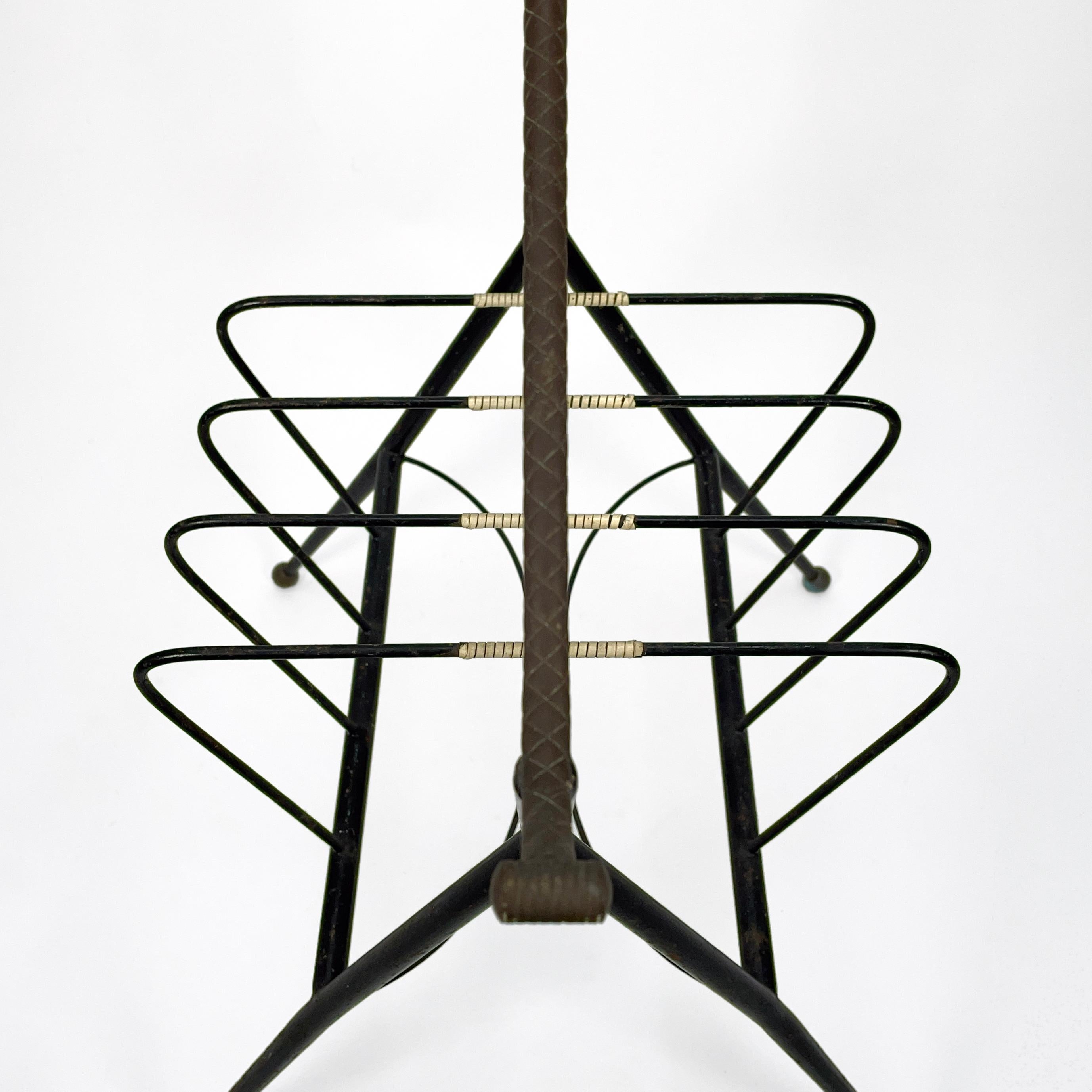 1950s Italian Mid Century Modern Magazine Rack in Metal with Brass Details For Sale 2