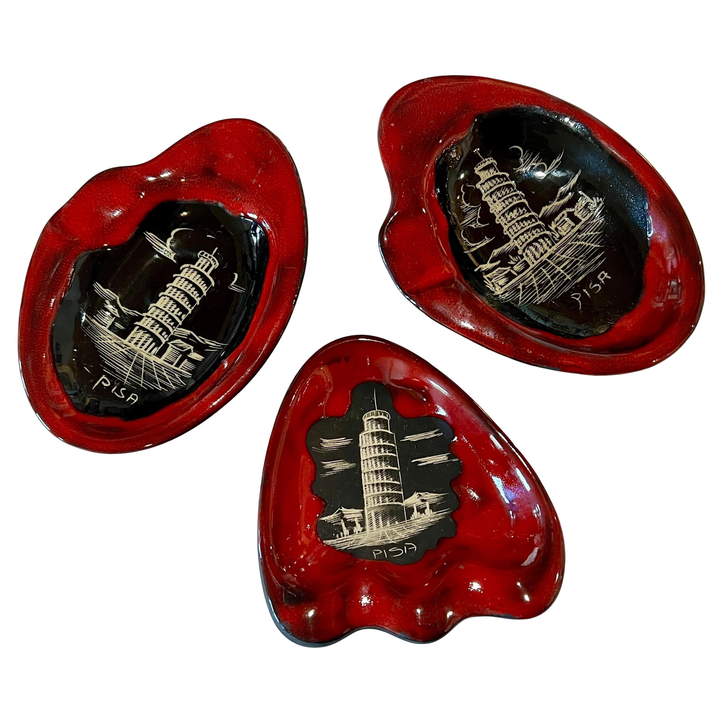 1950's Italian Mid Century Set of 3 Freeform Ashtrays Souvenir From Pisa Tower For Sale