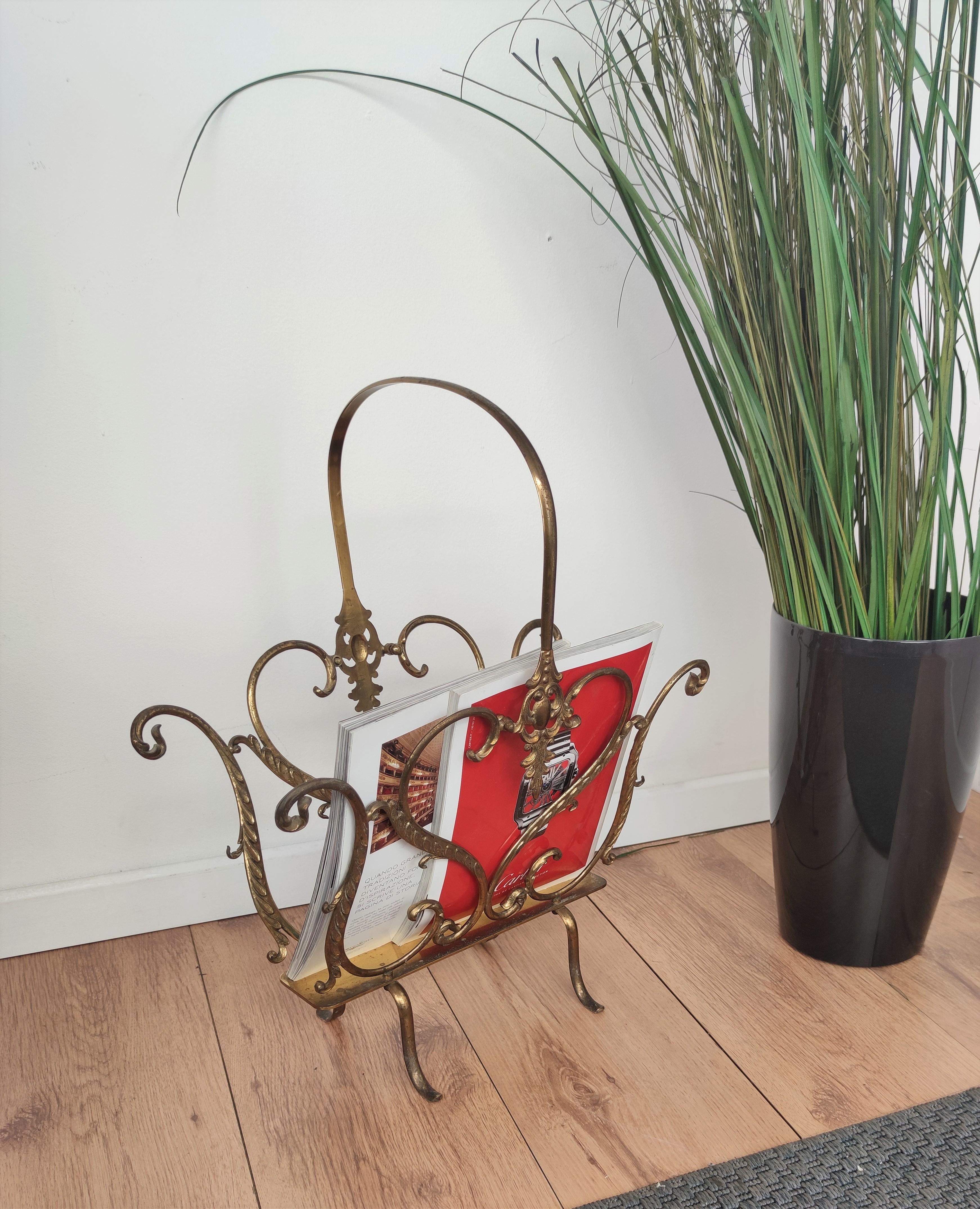 1950s Italian Midcentury Neoclassical Regency Brass Magazine Stand or Rack For Sale 2