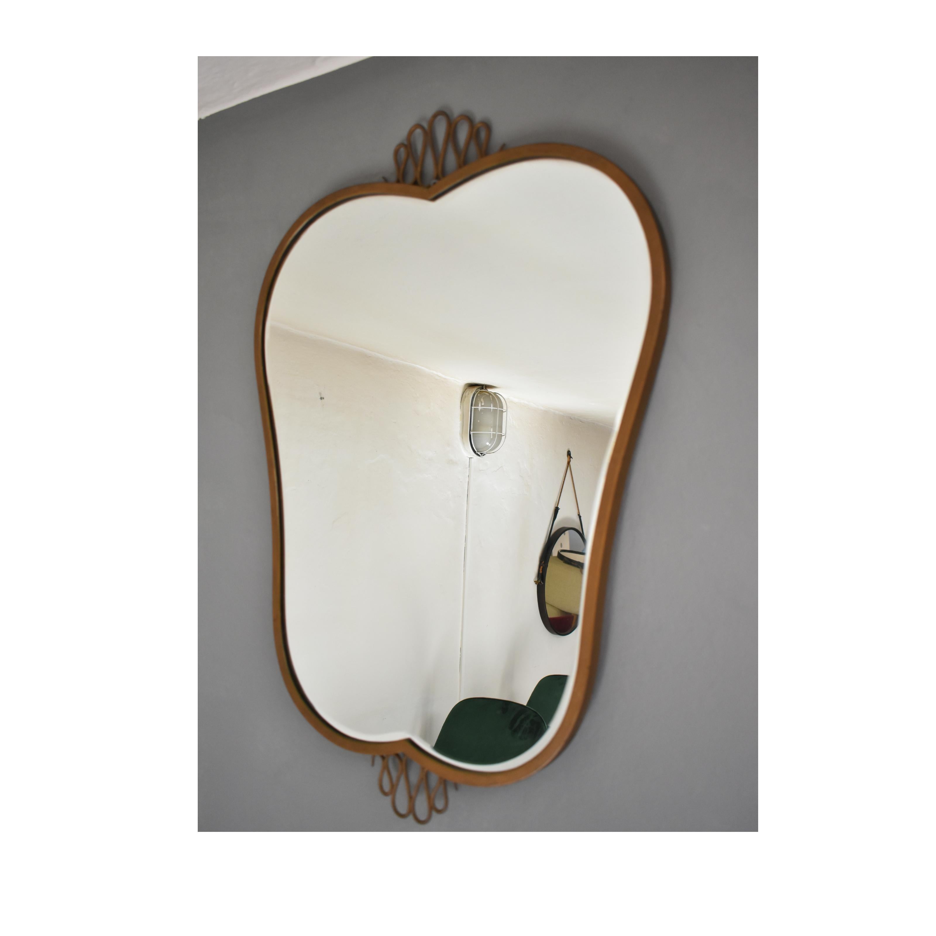 1950s Italian Mirror with Gold Painted Iron Frame and Gio Ponti Style Decoration In Good Condition In Milan, IT