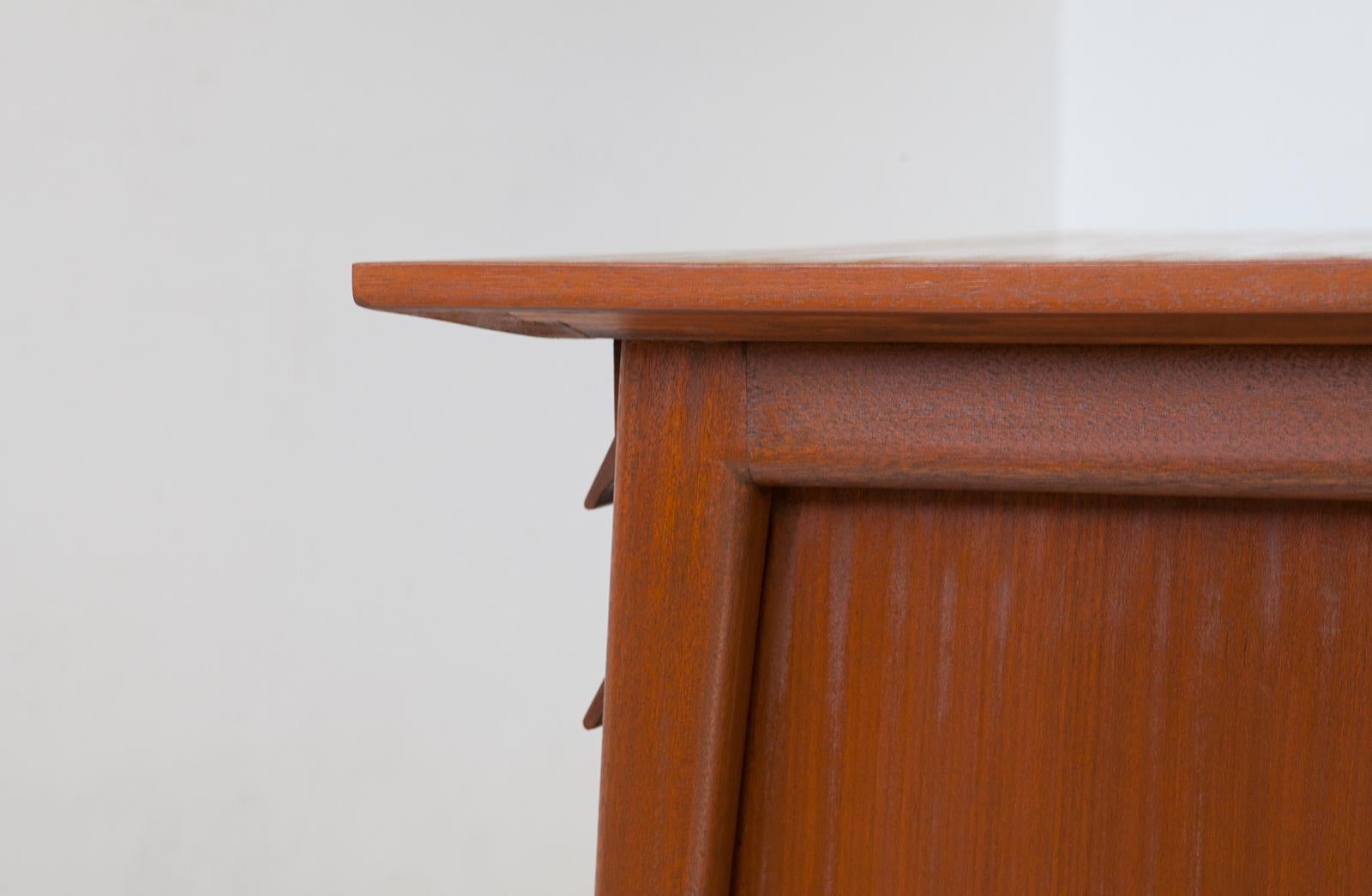 1950s Italian Modern Mahogany Desk Table In Good Condition In Rome, IT