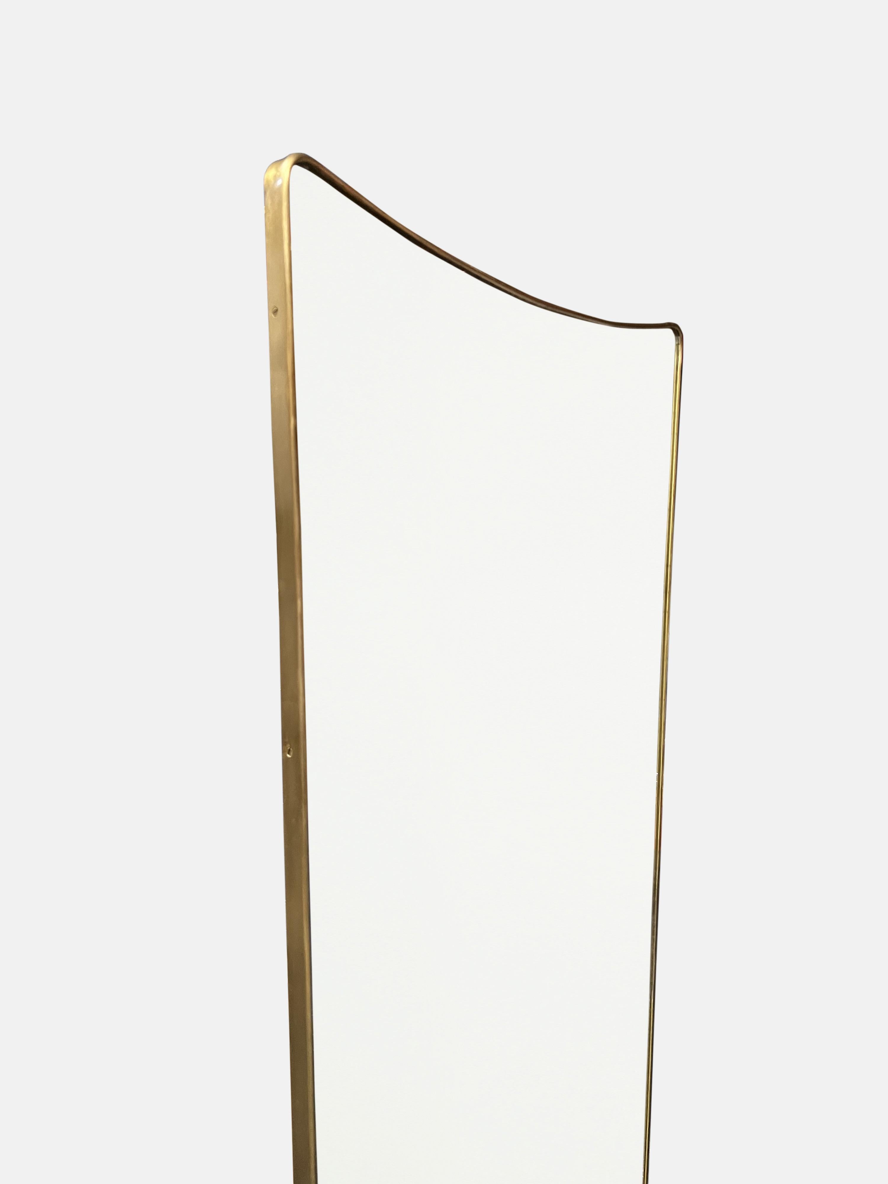 1950s Italian Modernist Grand Scale Shaped Brass Wall Mirror In Good Condition For Sale In New York, NY