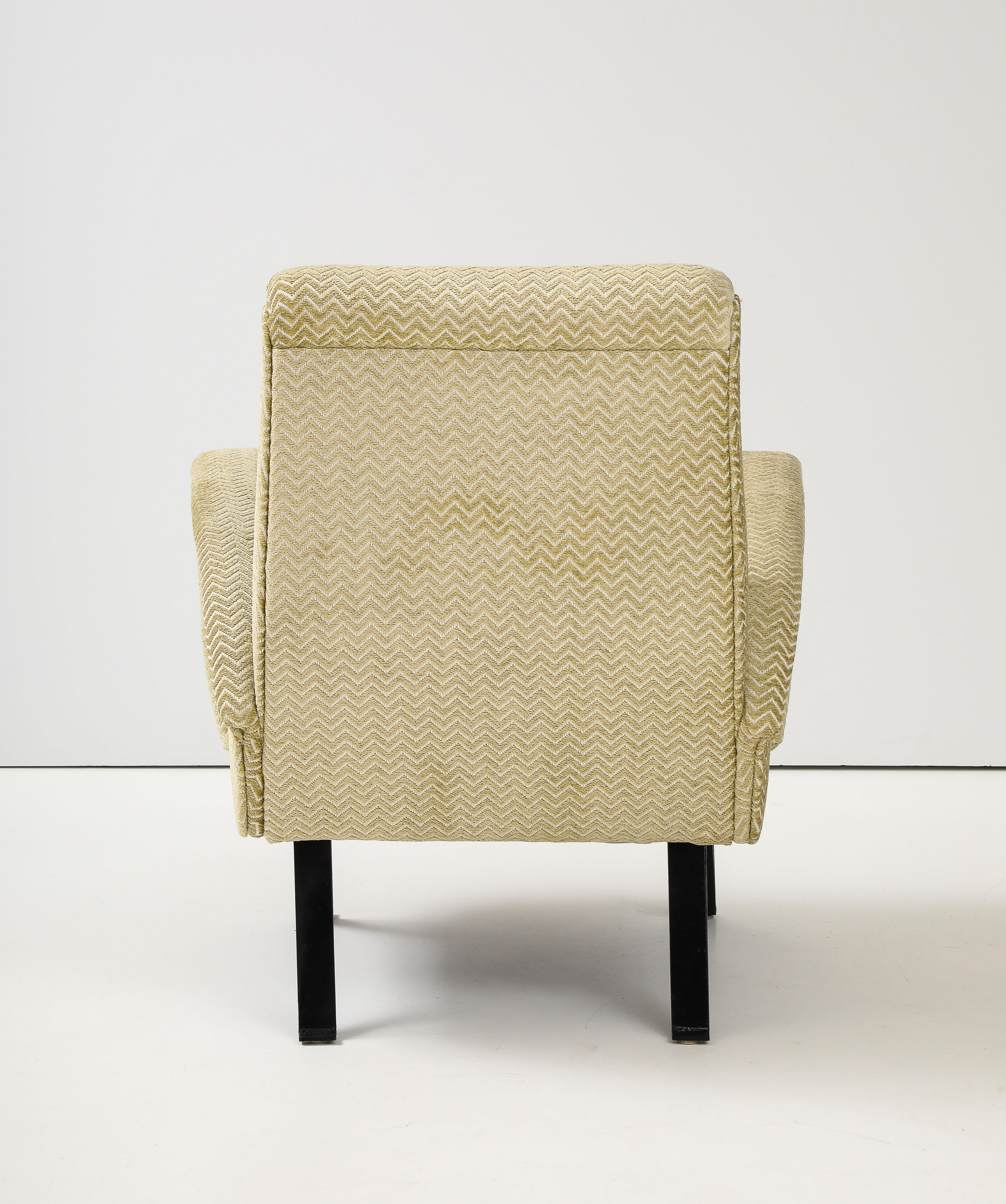 Sedia da salotto modernista italiana degli anni '50 con rivestimento in velluto 5