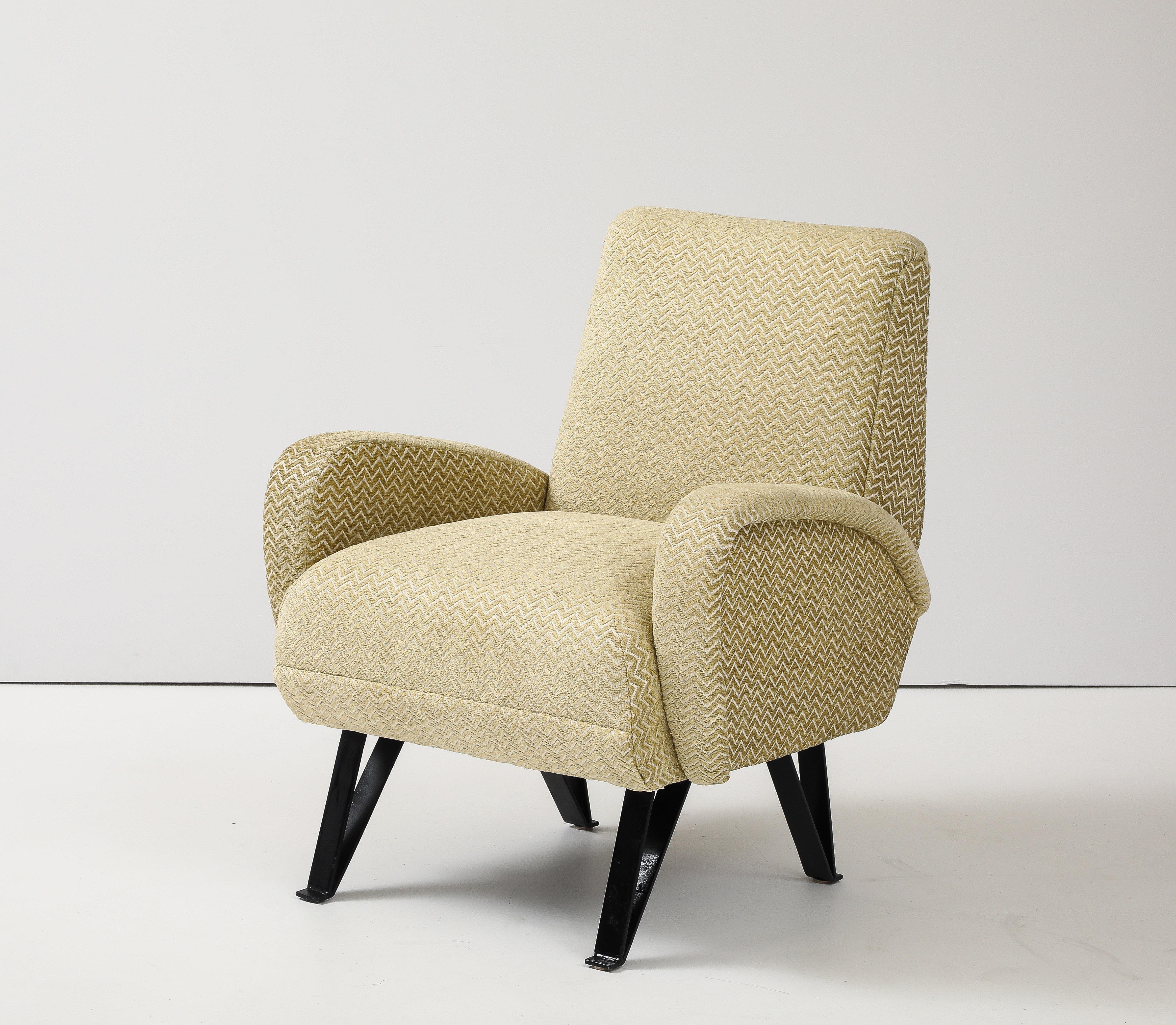 Sedia da salotto modernista italiana degli anni '50 con rivestimento in velluto 6