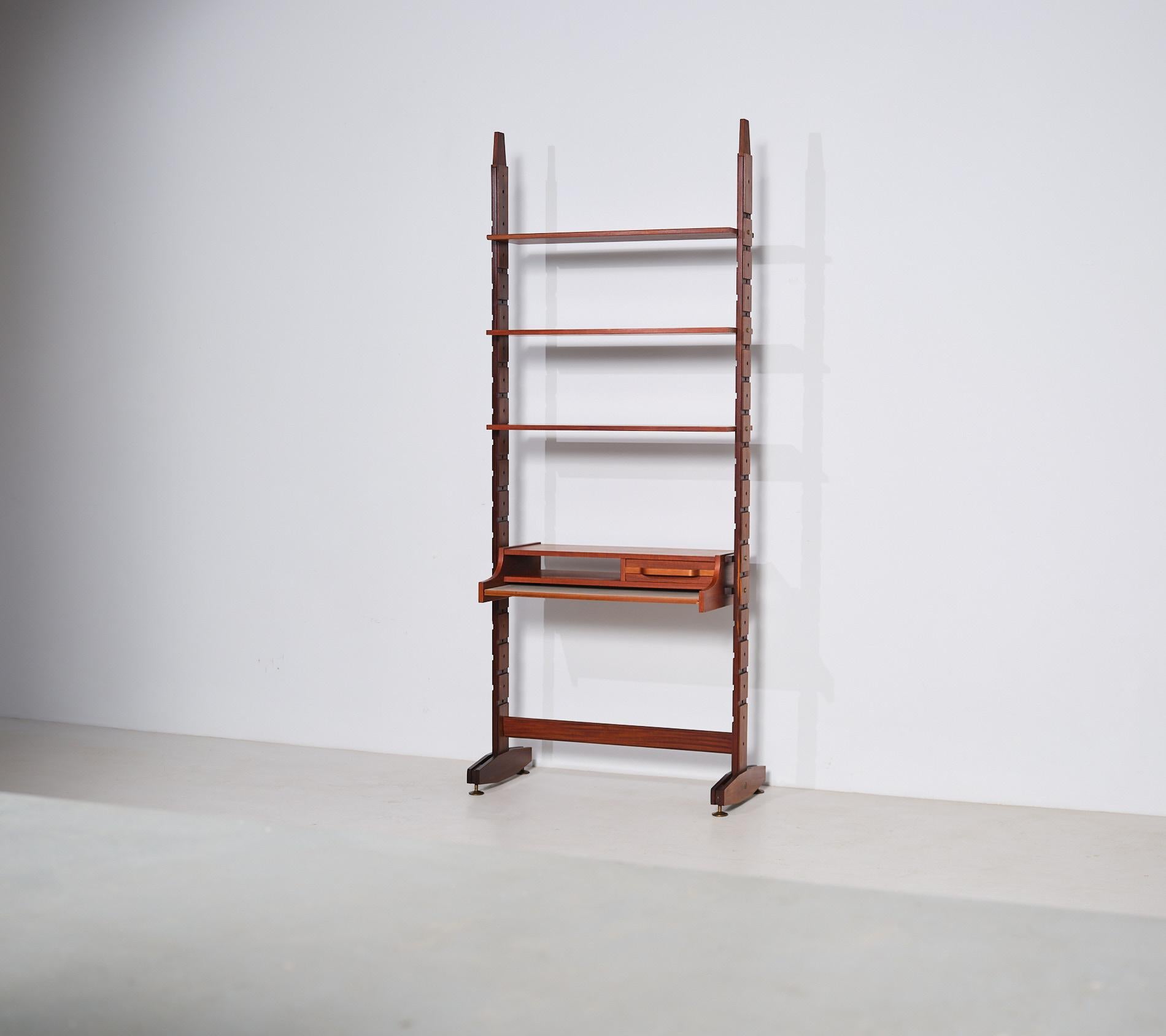 1950er Jahre Italienisches Modulares Bücherregal mit Schreibtisch - Exotisches Holz, Messingbeschläge 3