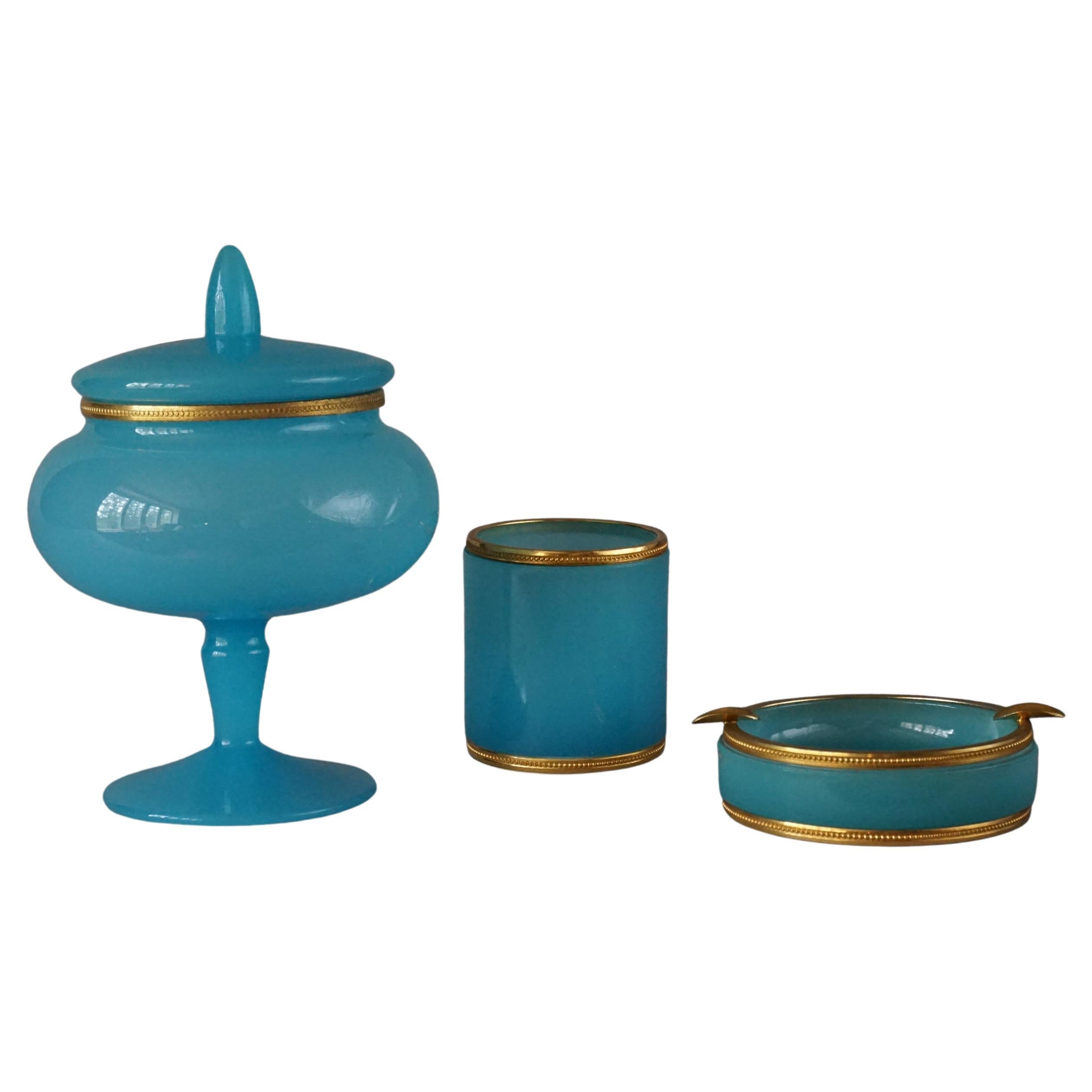 1950s Italian Murano Blue Cased Glass Ormolu Set in Veritable Opaline de Murano en venta