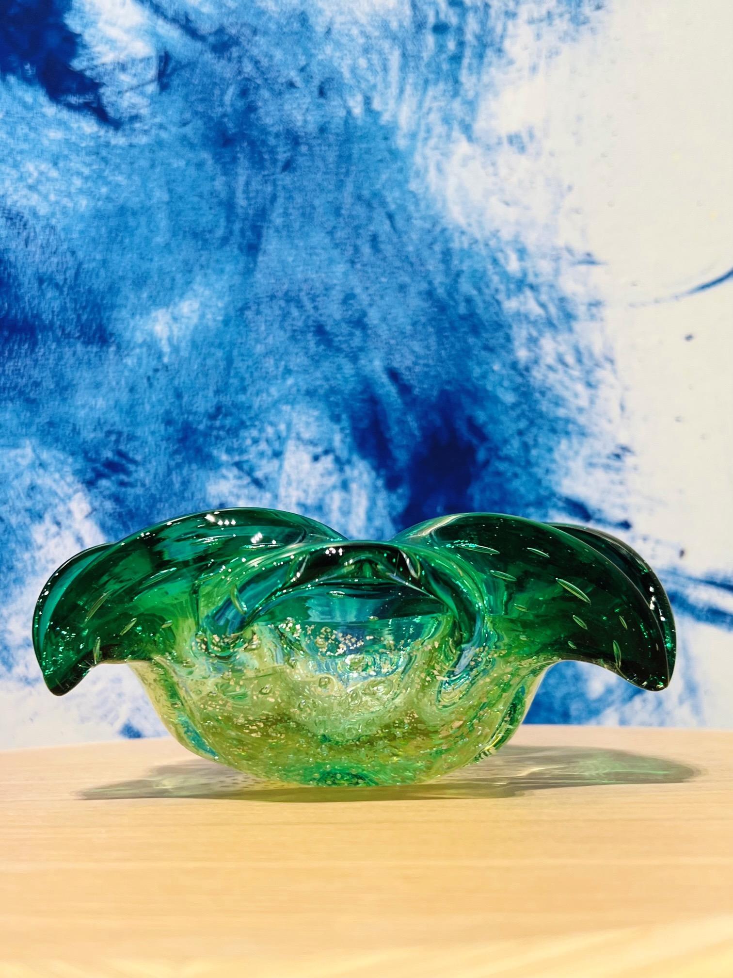 Emerald Green Murano Bowl or Ashtray with Gold Leaf Accents, Italy c. 1950s 2