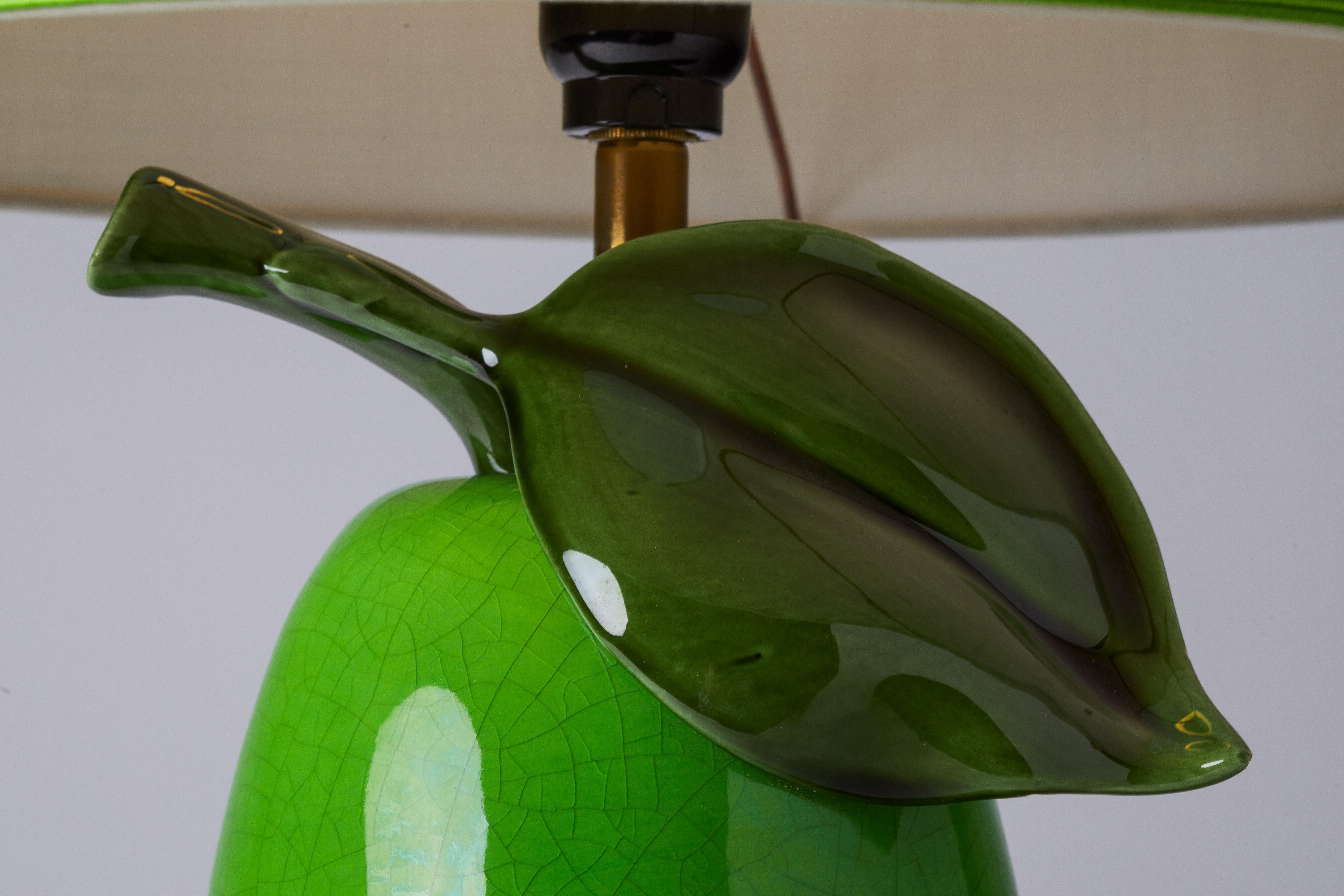 1950s Italian Murano Glass Green Pear Lamp with Custom Raffia Lampshade In Good Condition In Aspen, CO