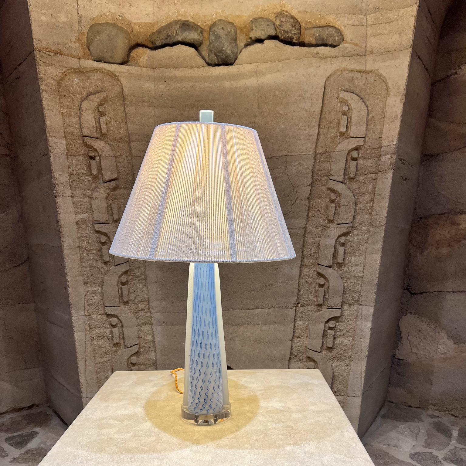 1950er Jahre Italienisch Murano venezianischen Kunstglas blau Tischlampe im Zustand „Gut“ im Angebot in Chula Vista, CA